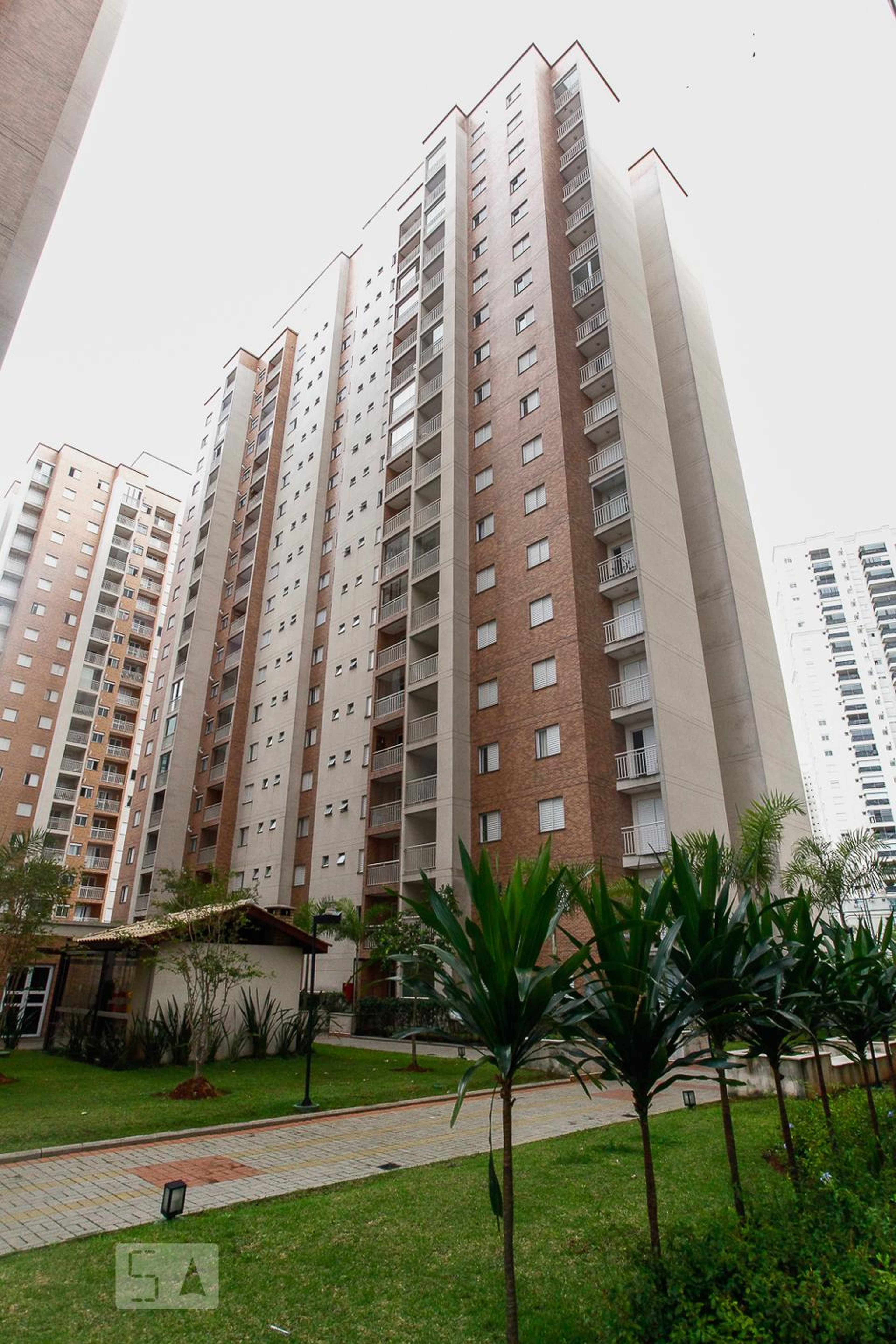 Prédio Condomínio Parque Residence
