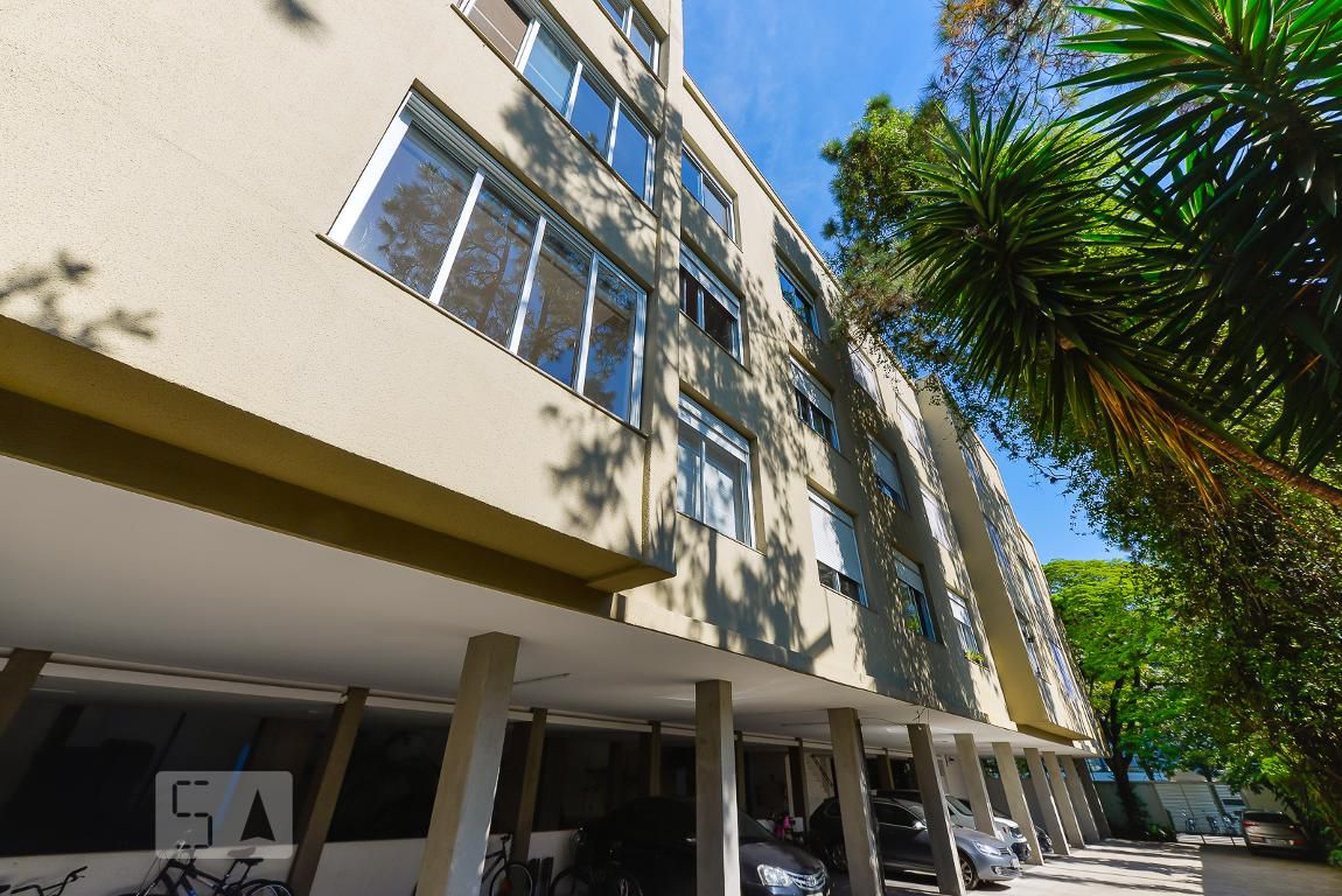 Edifício Edifício Man Glória