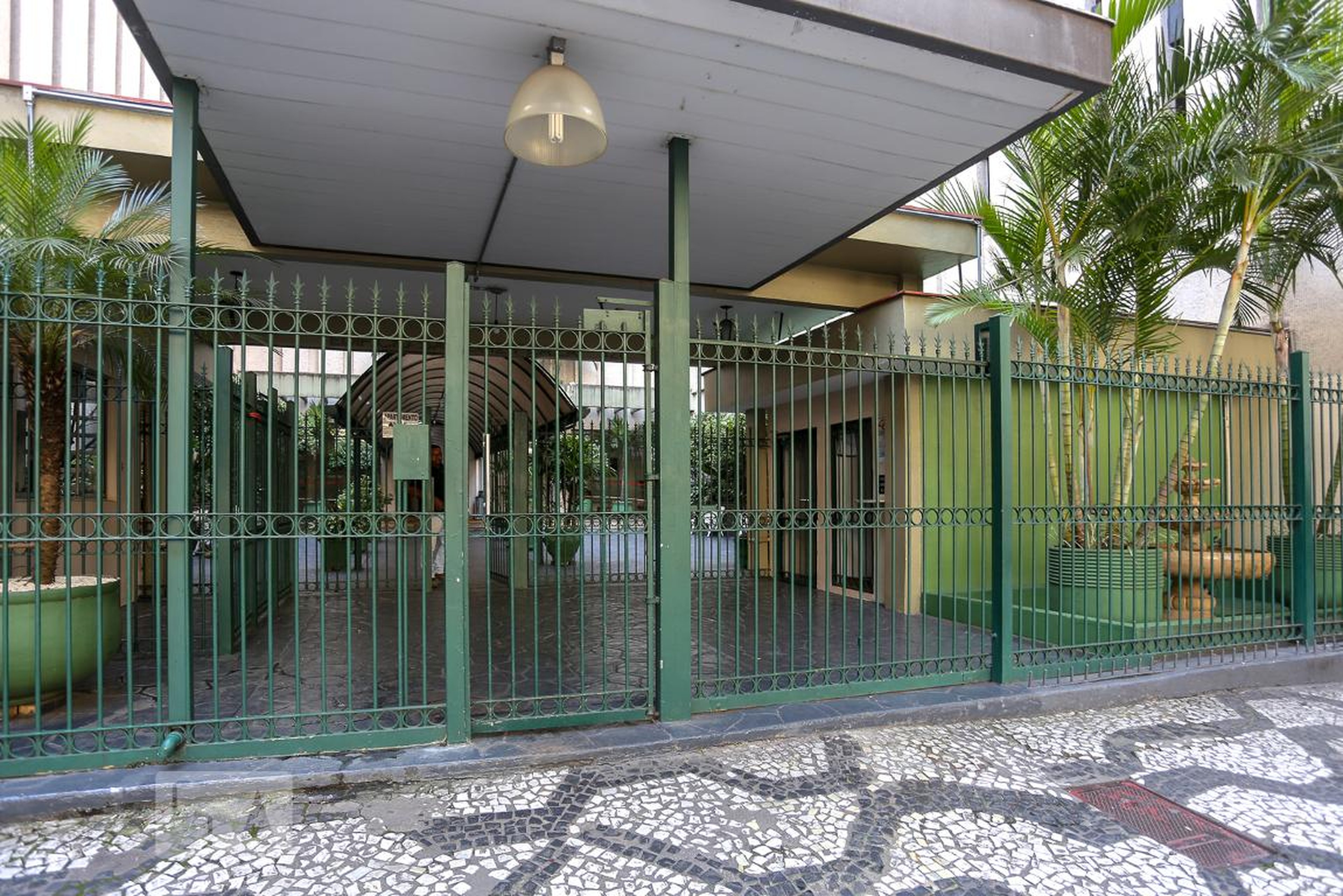 Fachada do Condominio Edifício São Luiz Plaza