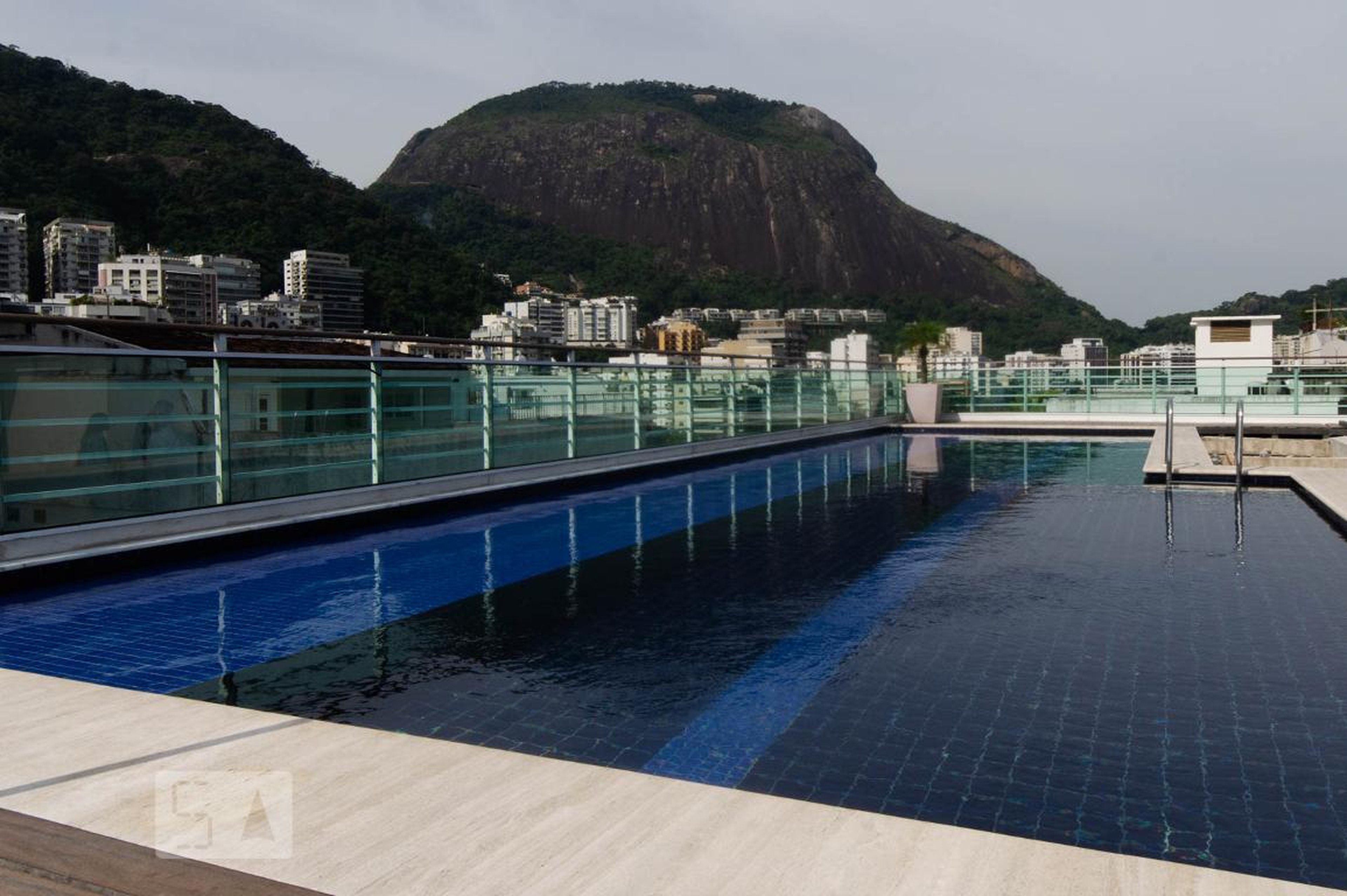 Piscina - Edifício Studio