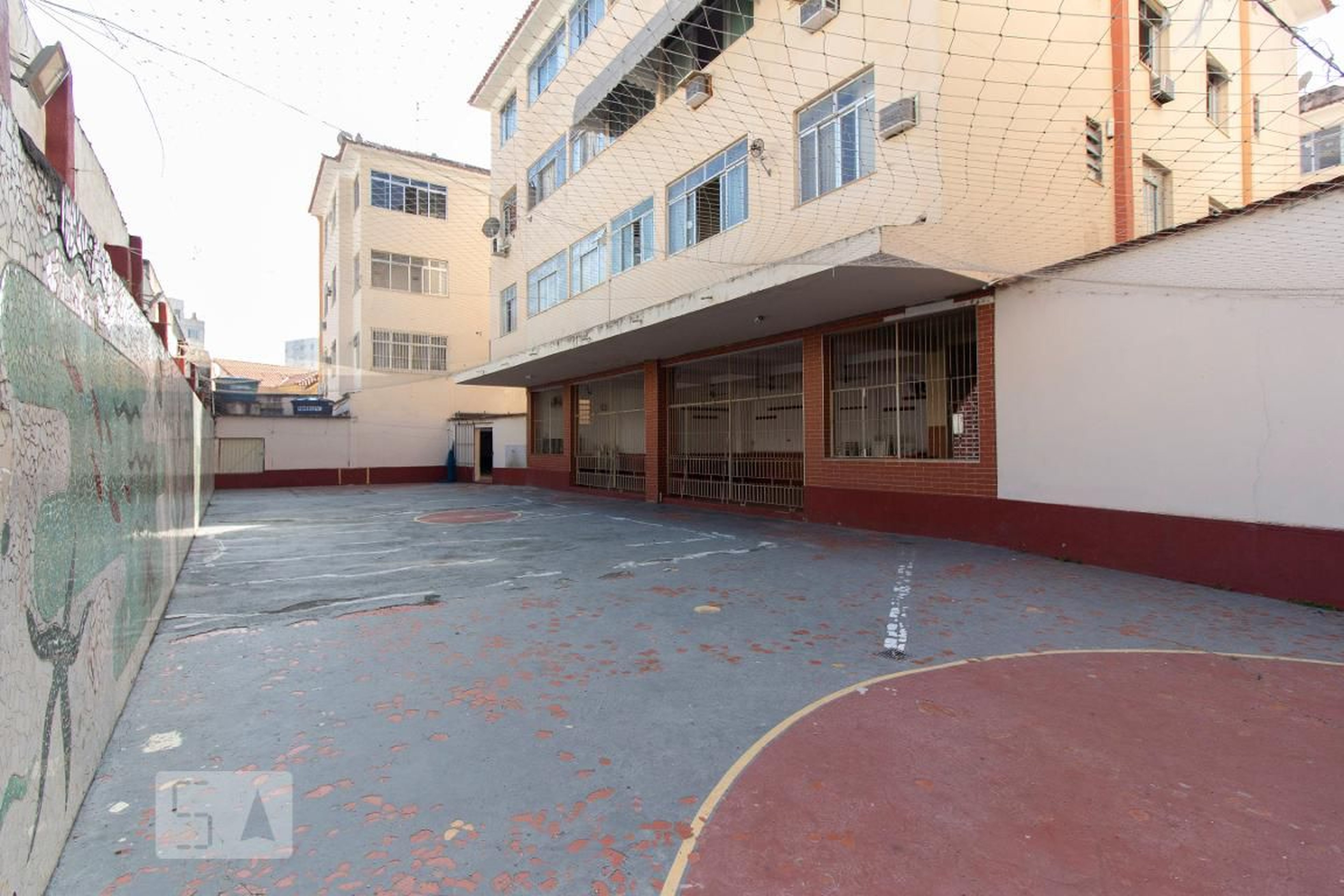 Quadra - Heráclito Graça