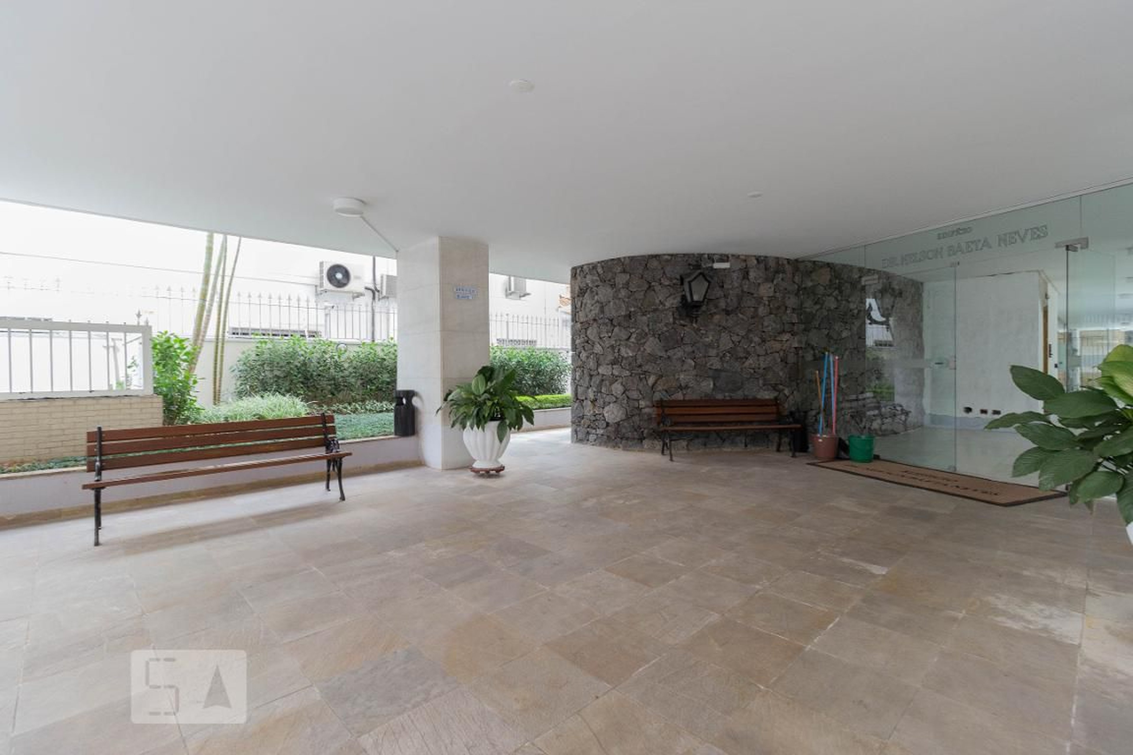 Área Externa - Nelson Baeta Neves