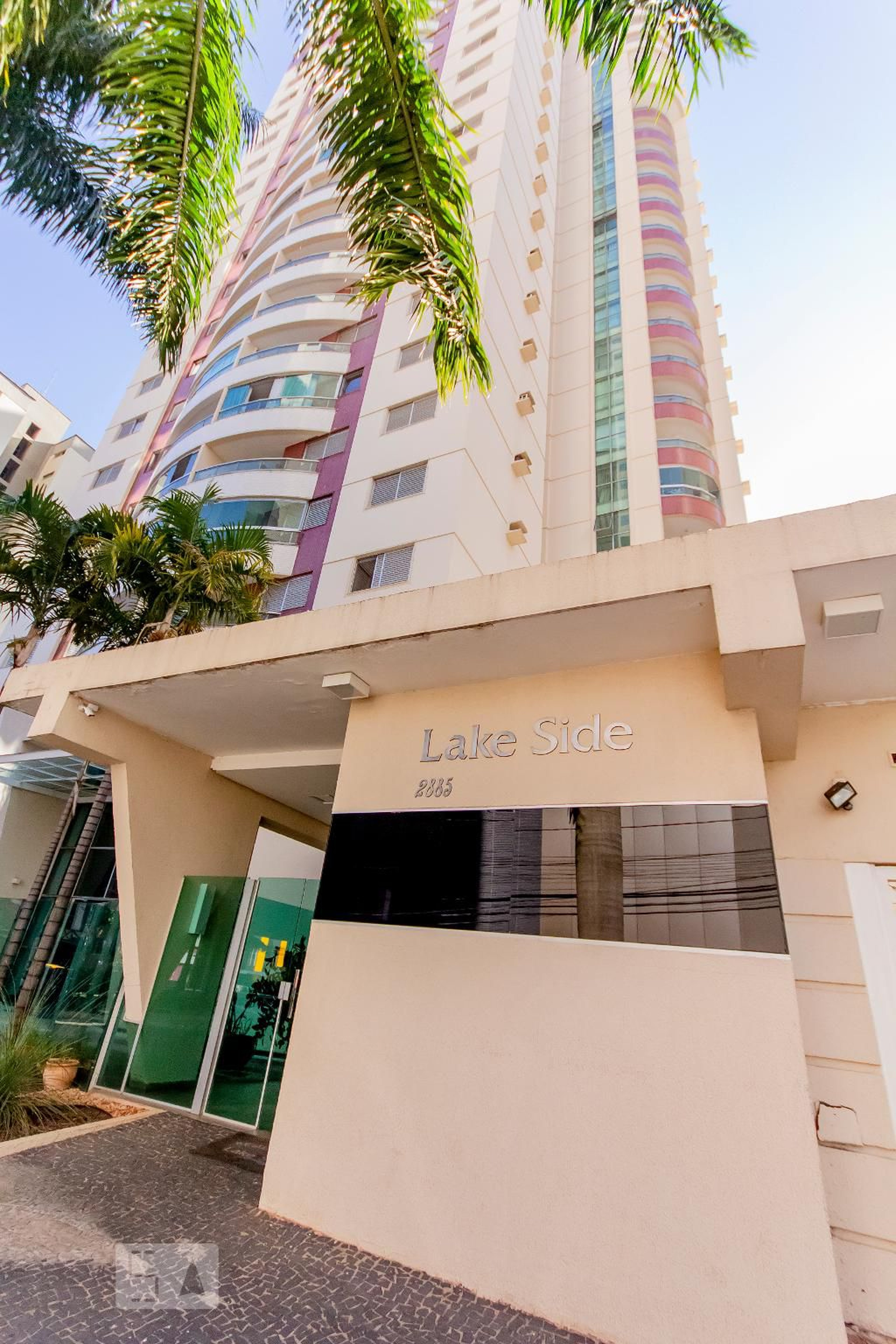 Fachada Residencial Lake Side