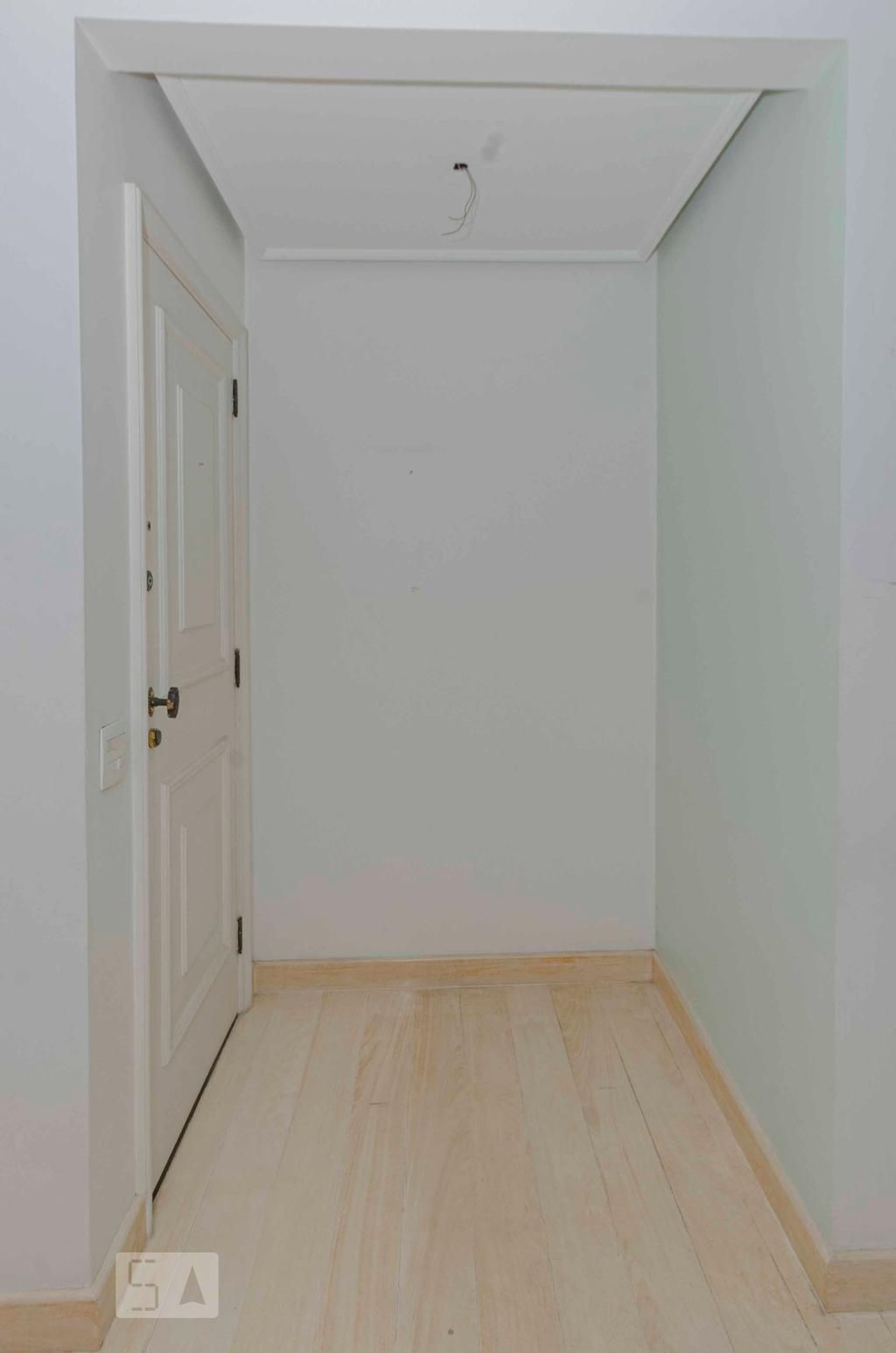 Hall de Entrada - Edificio Carlo Crivelli