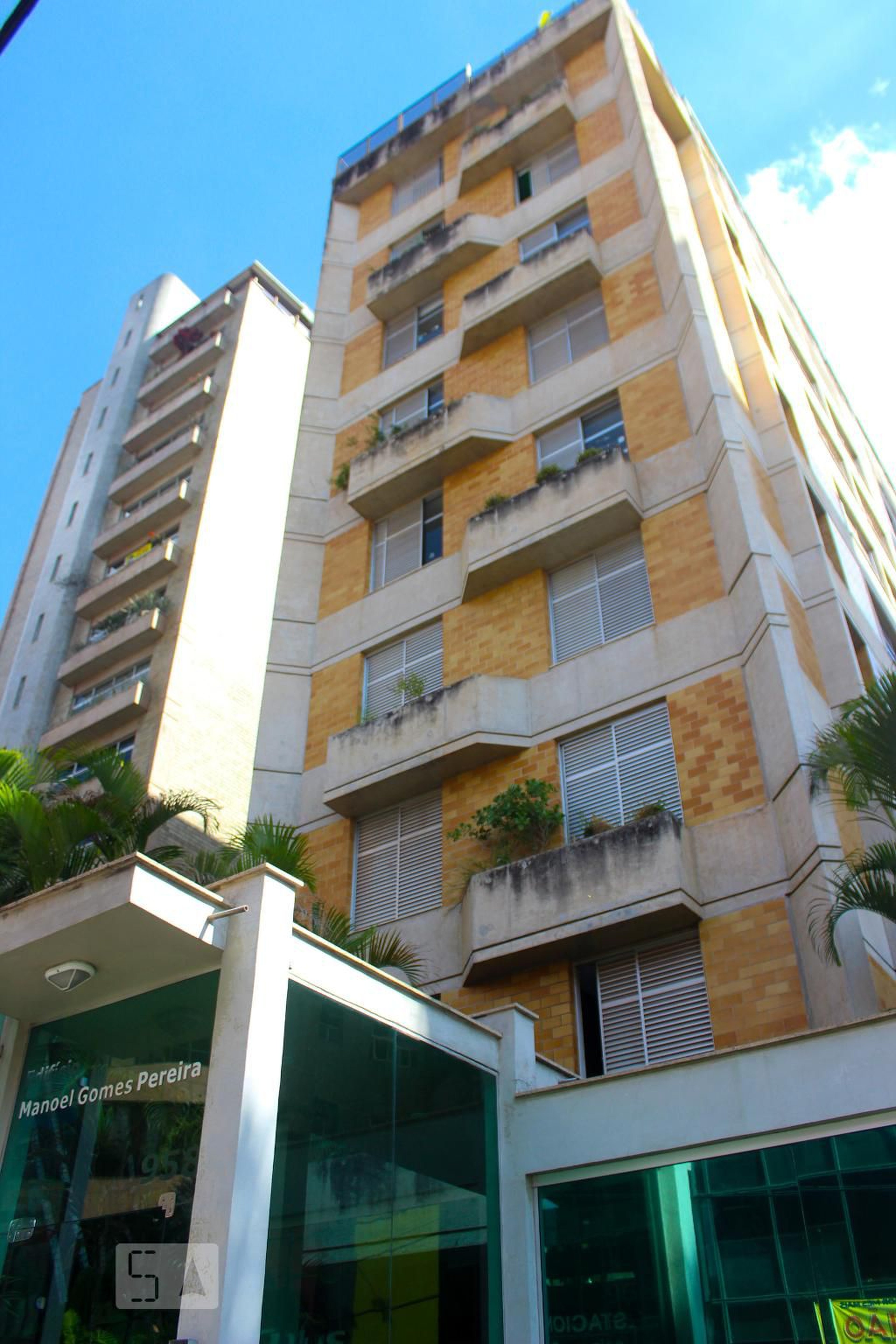 Fachada Condomínio em Rua do Ouro, 958