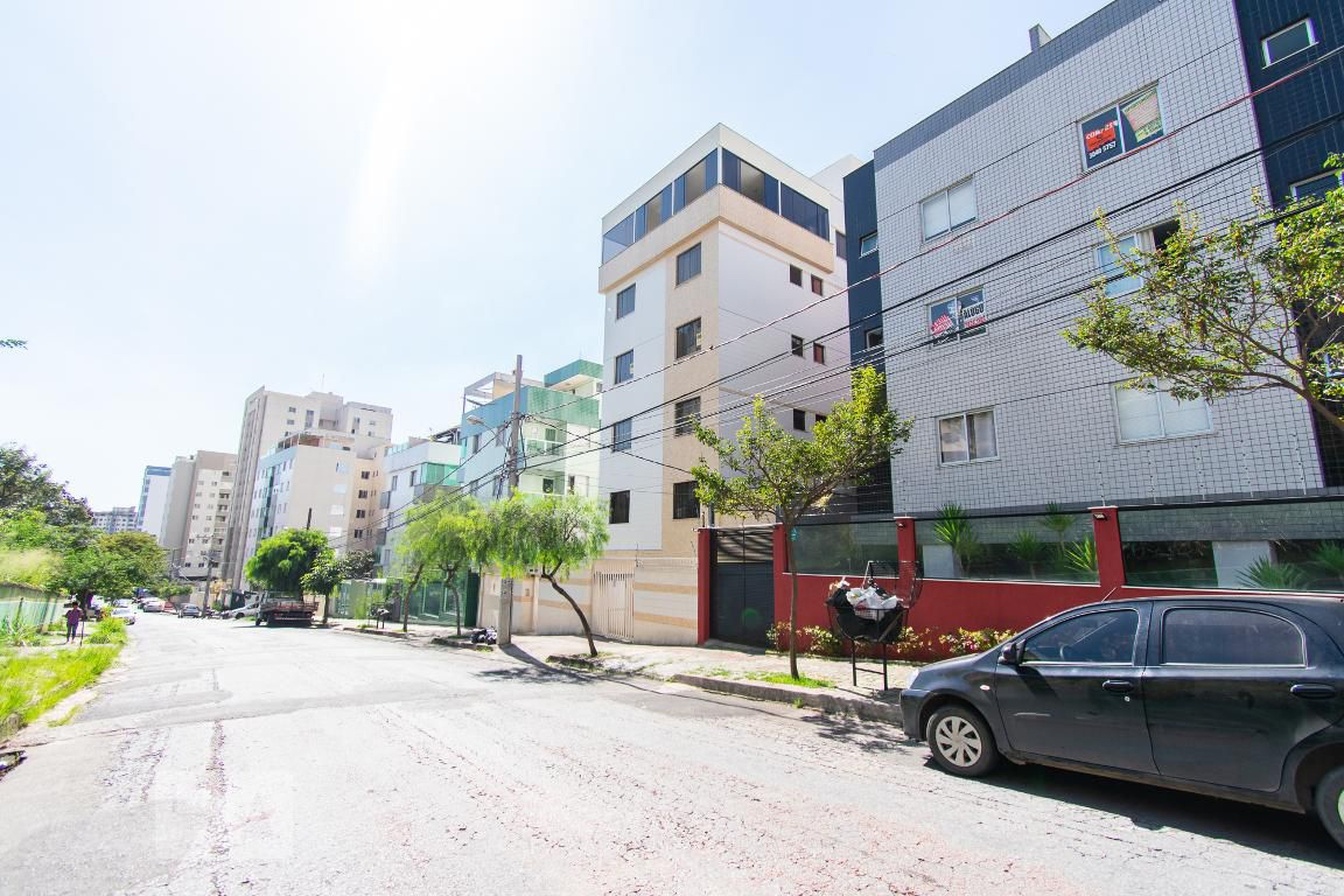 Fachada Condomínio em Rua Elson Nunes de Souza, 370