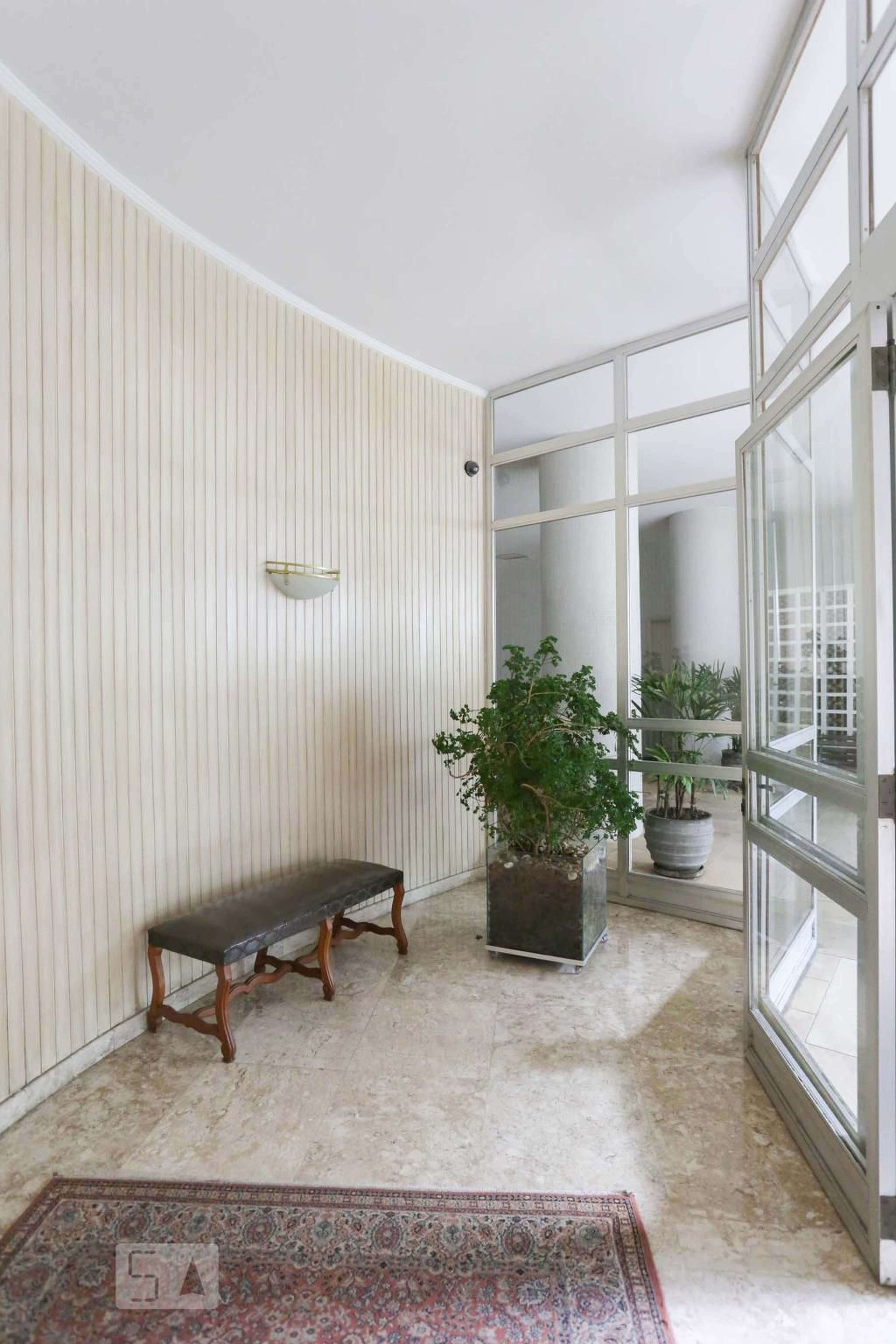 Hall - Alameda santos