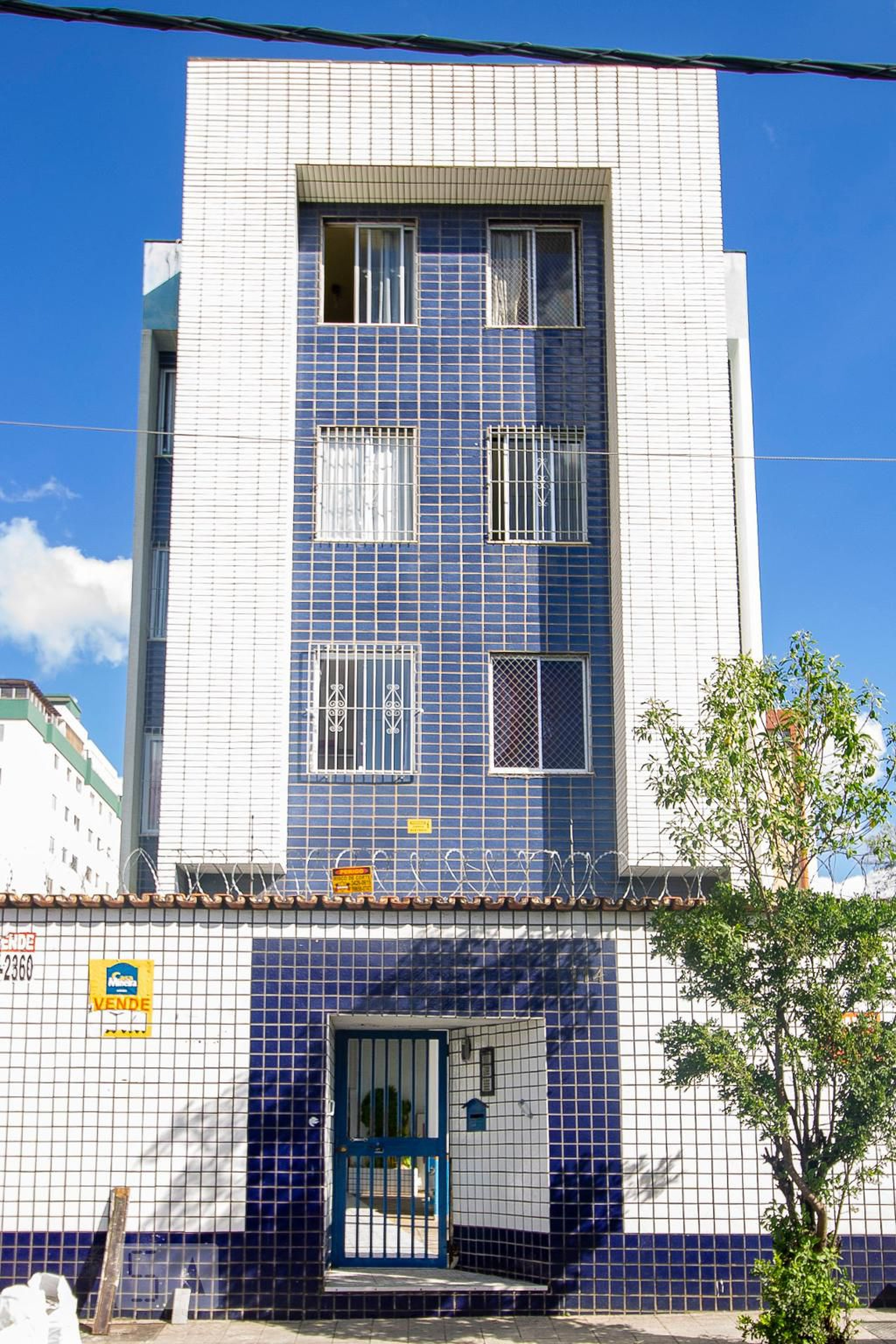 Fachada Condomínio em Rua Major Barbosa, 114