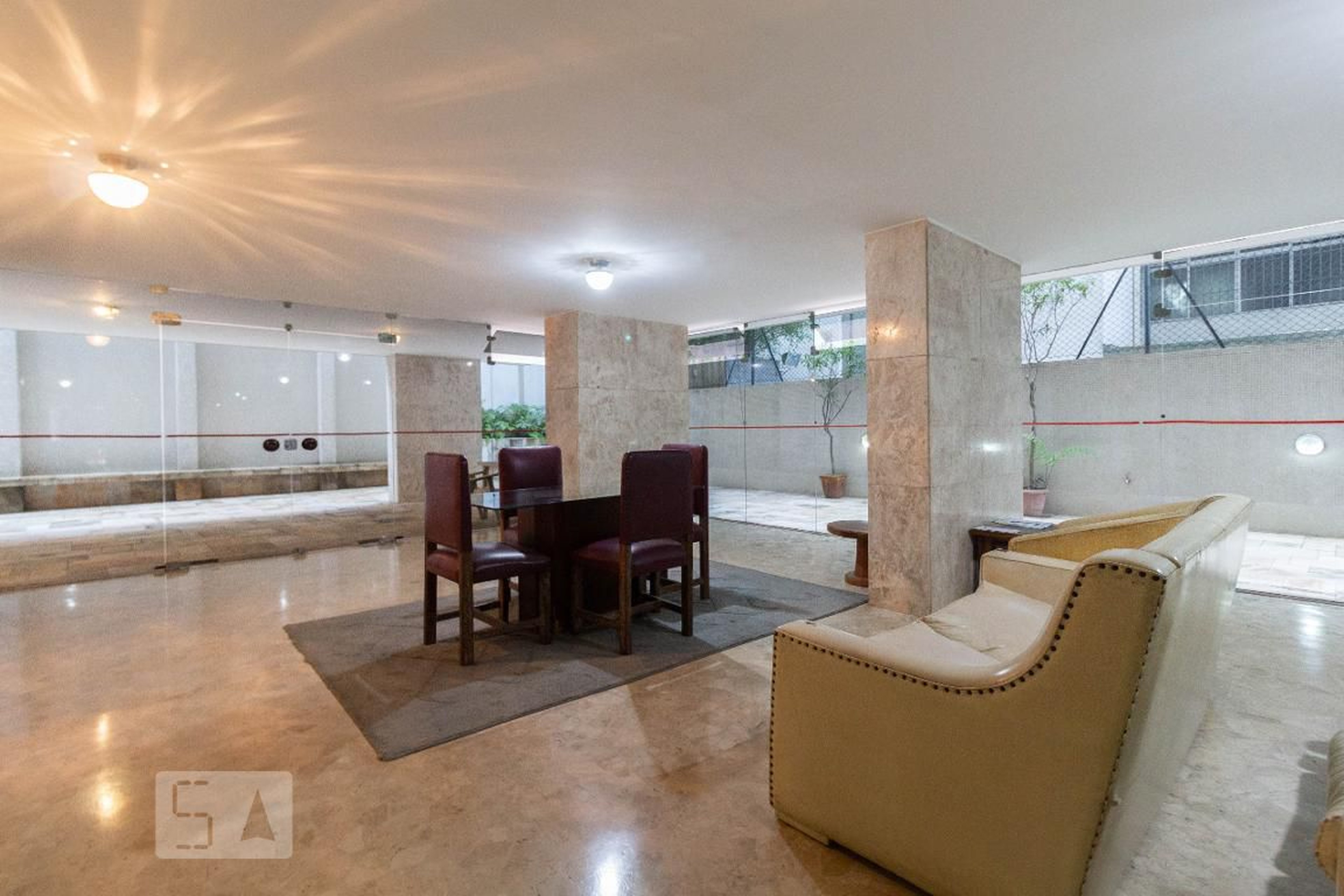 Salão de Festa - Maria Figueiredo