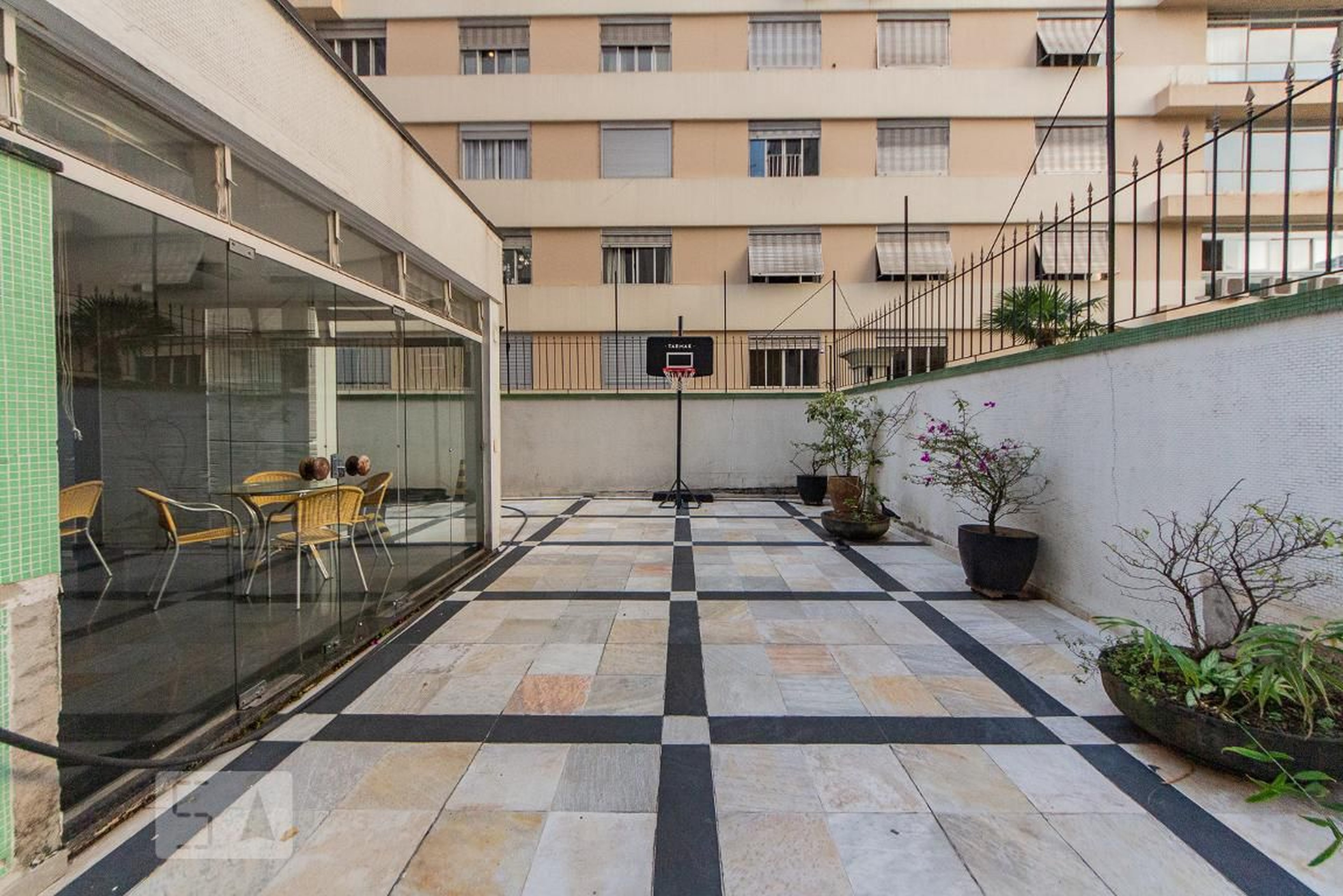 Quadra - Palácio dos Jardins