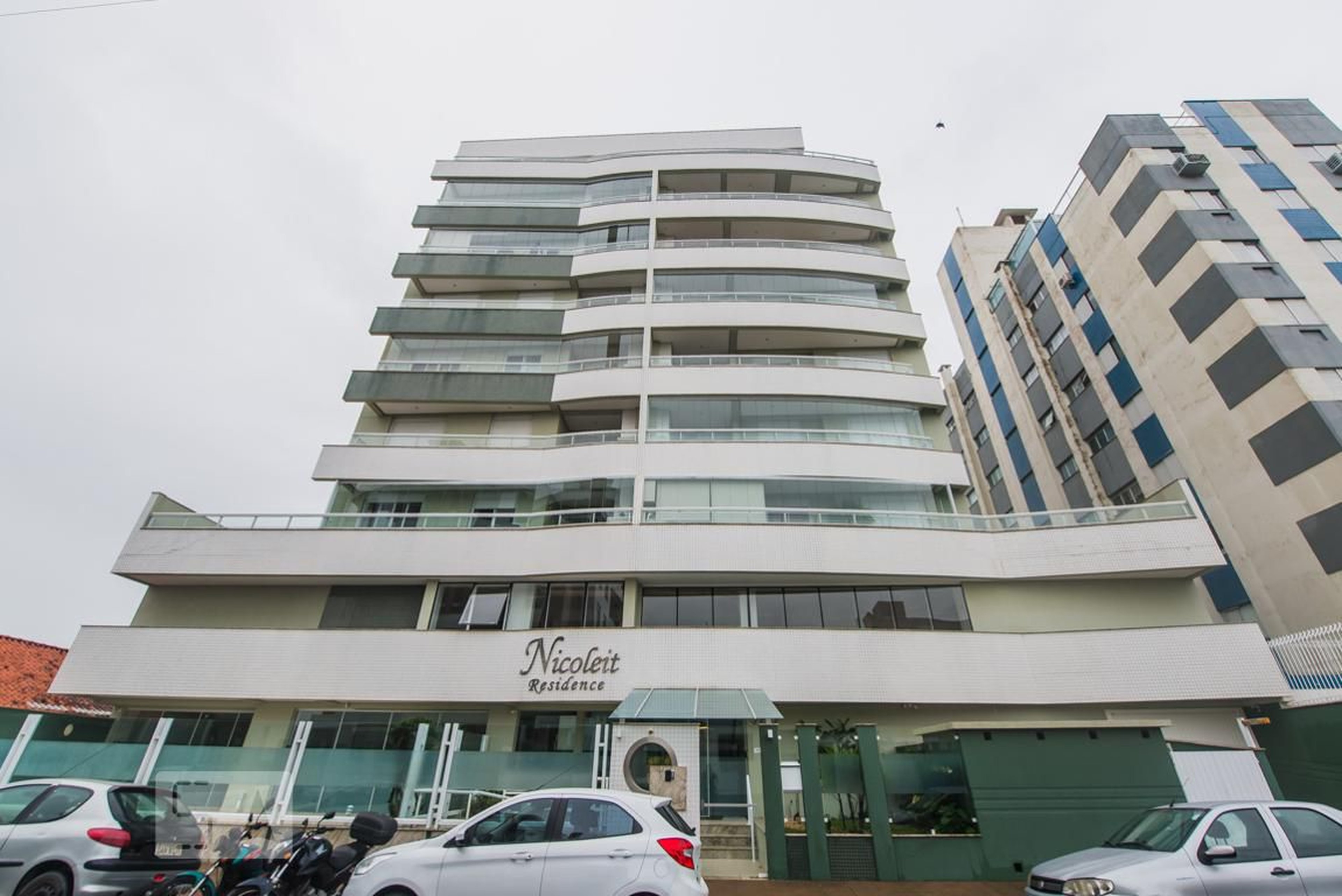 Fachada do Prédio Condomínio em Rua José Cândido da Silva, 385