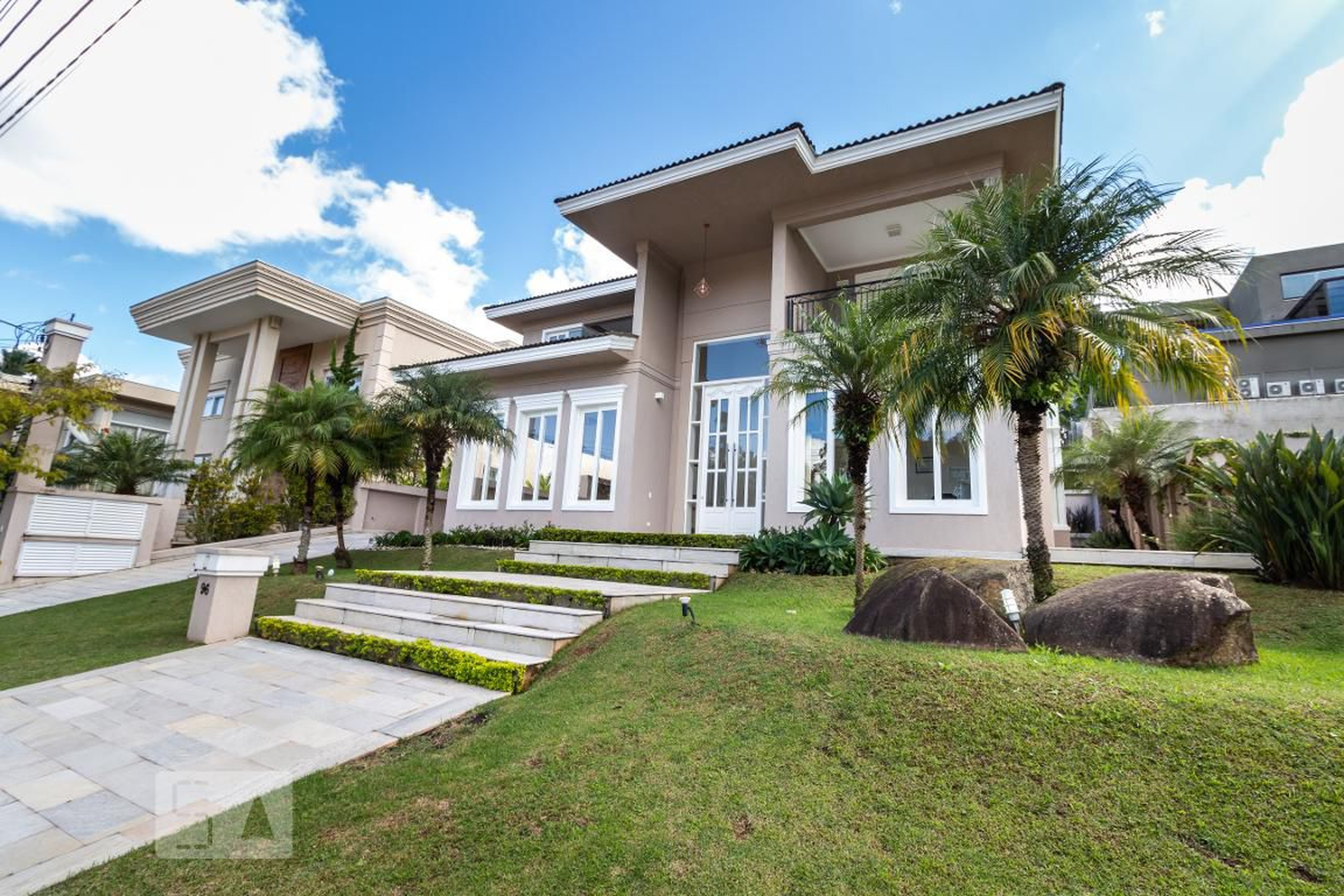 Fachada Condomínio Casa do SR. Sérgio