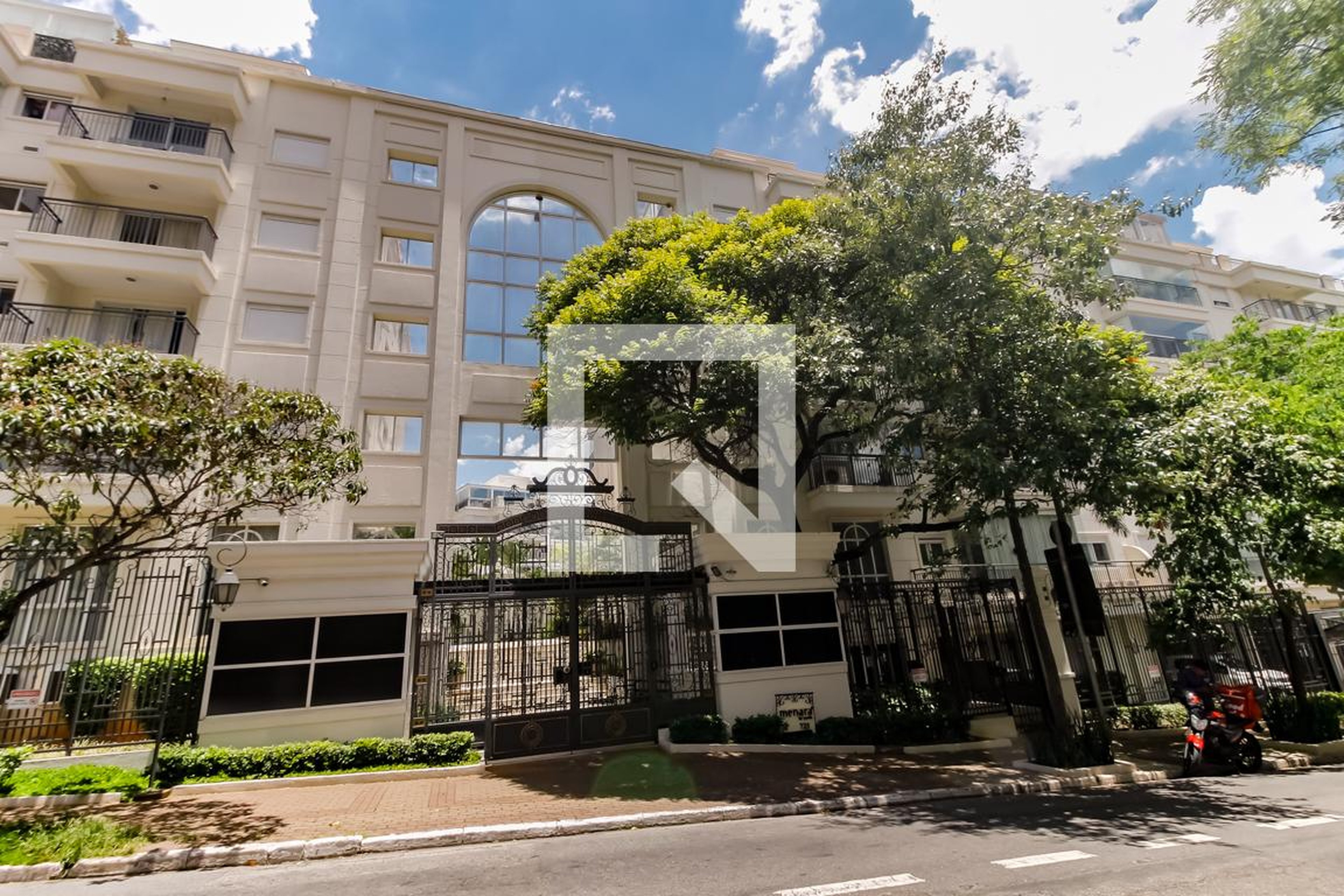 Fachada do Prédio Condomínio Menara