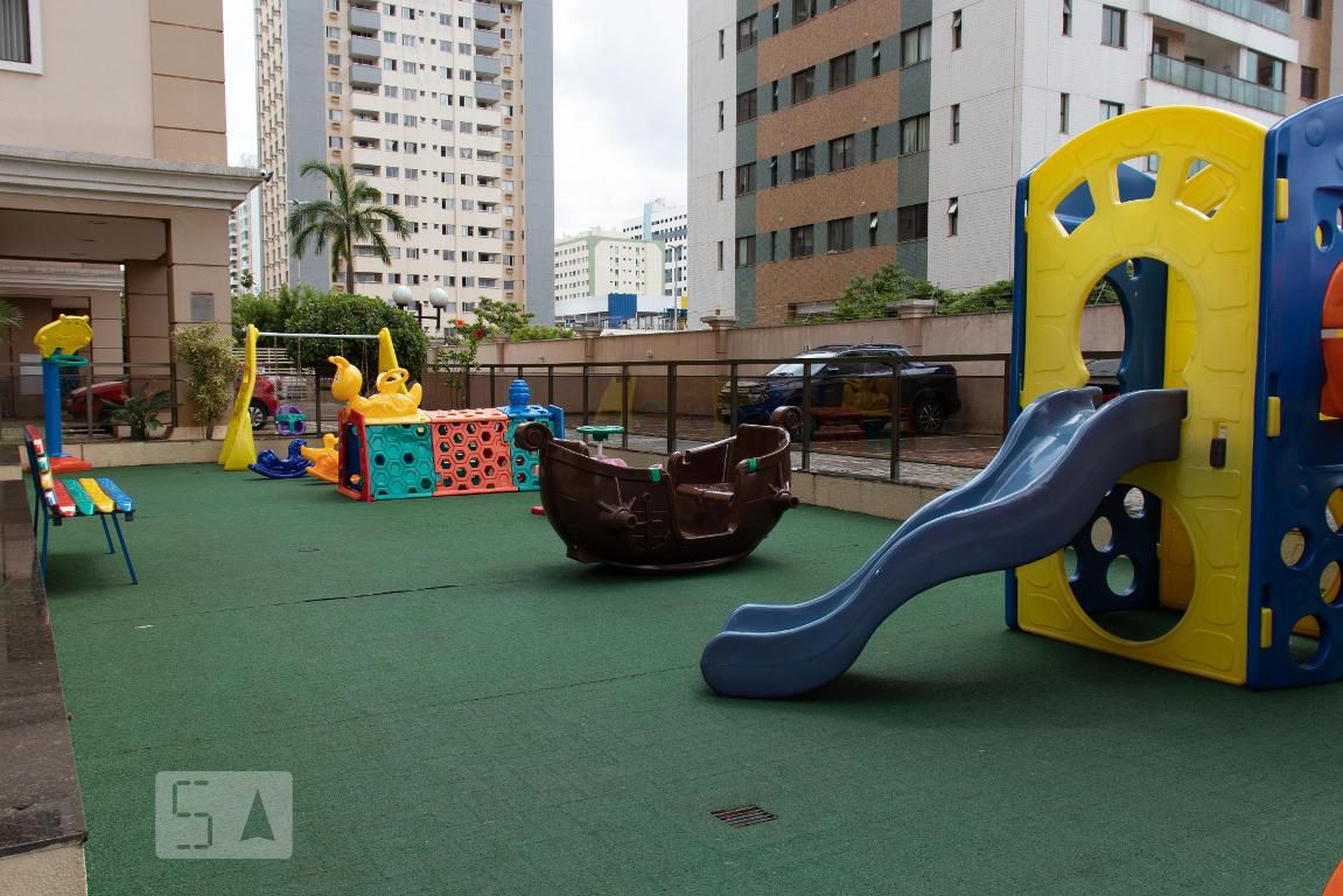 Playground - Solar Montparnasse