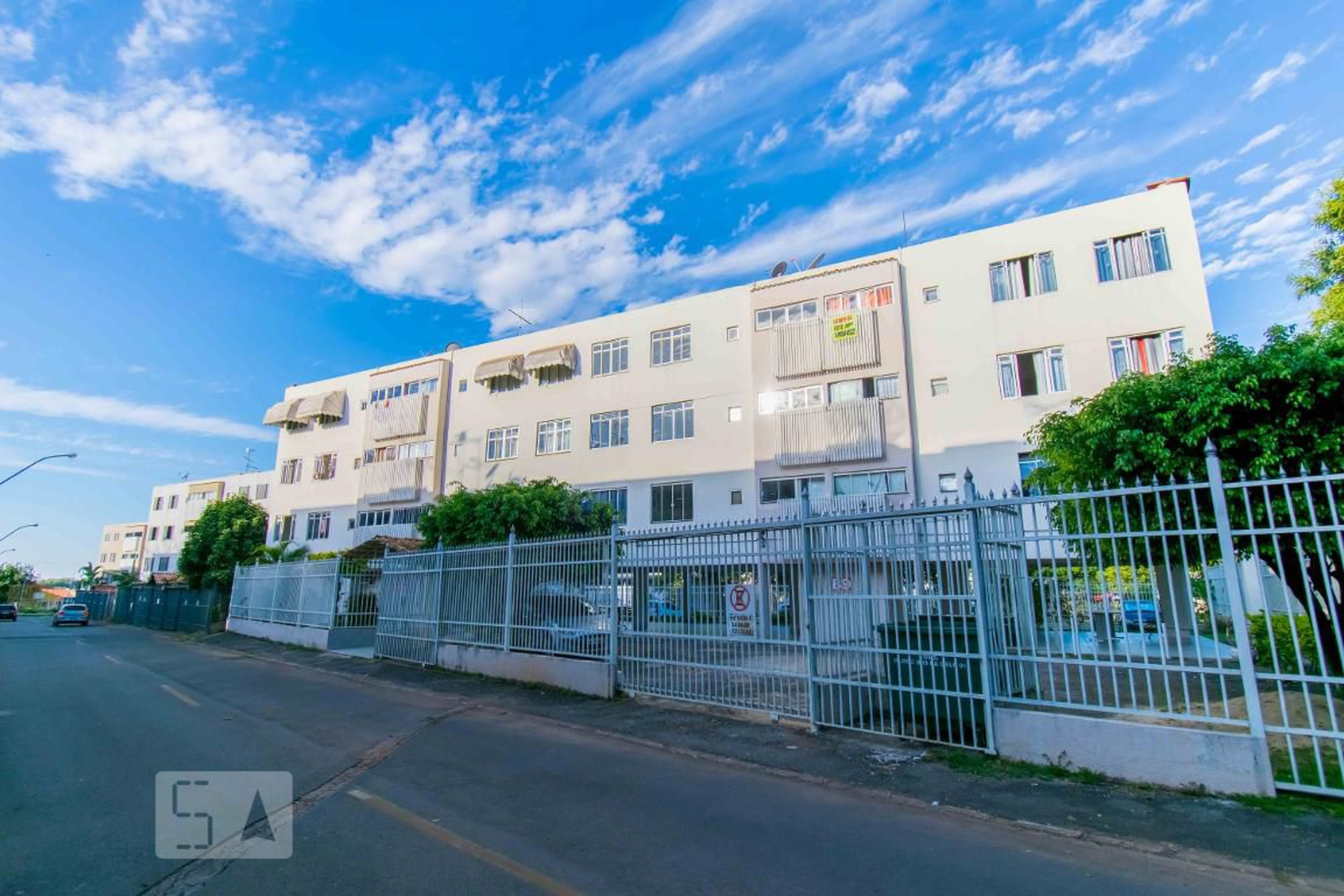 Fachada Condomínio B-9