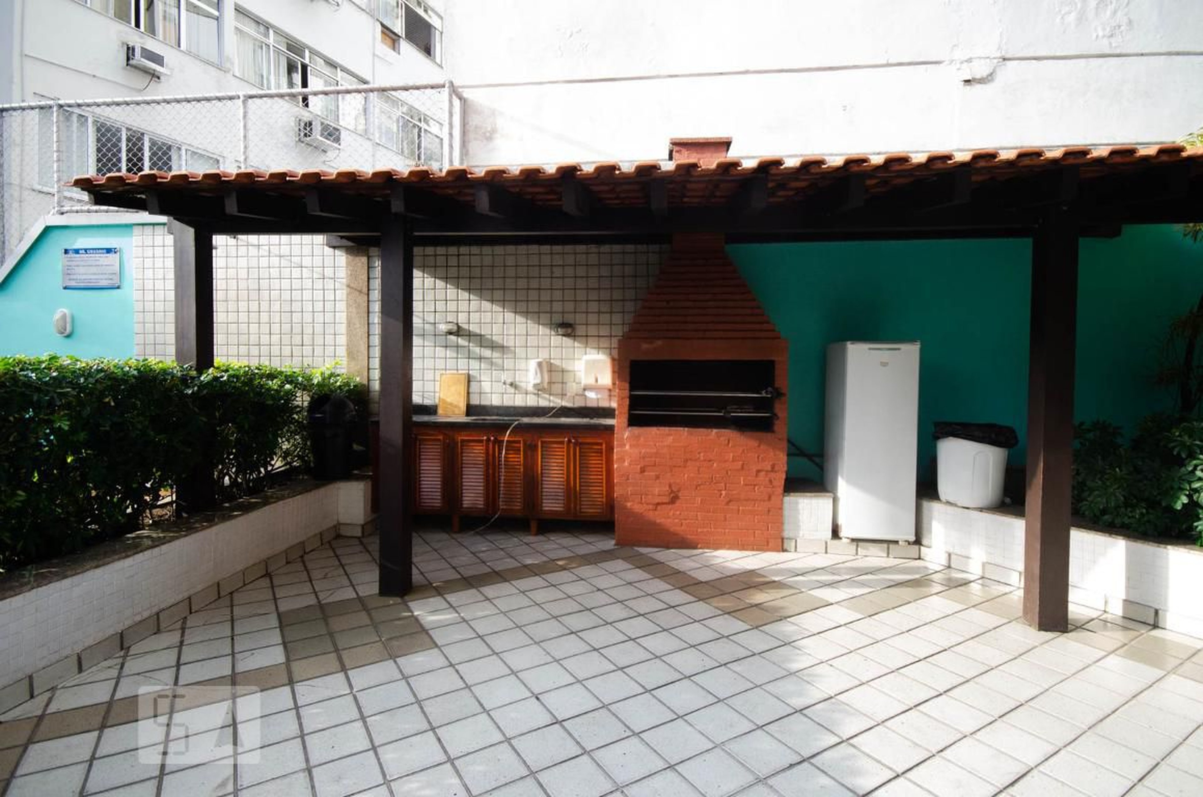 Churrasqueira - Edificio James Leblon