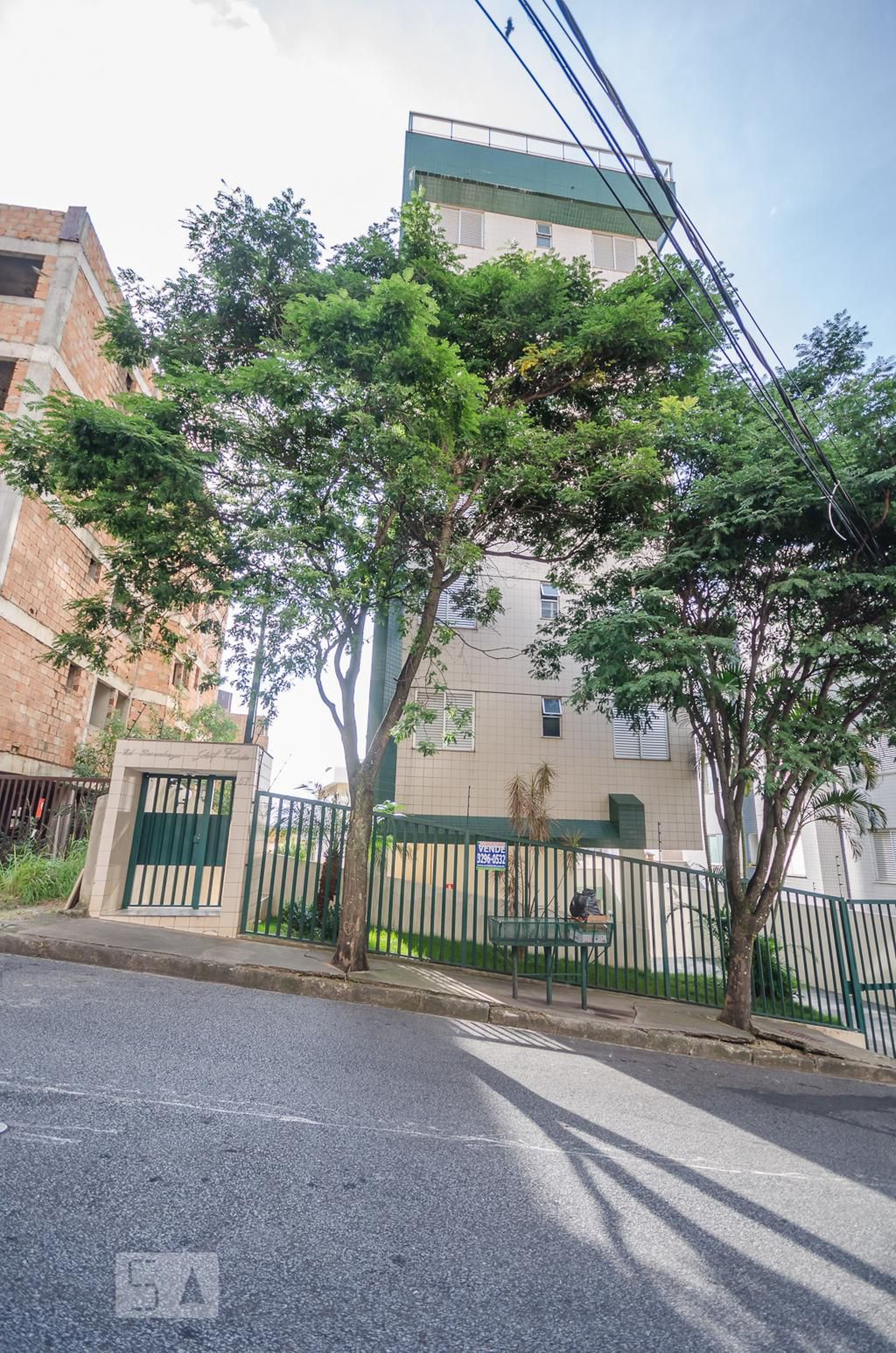 Fachada Condomínio em Rua Jandiatuba, 57