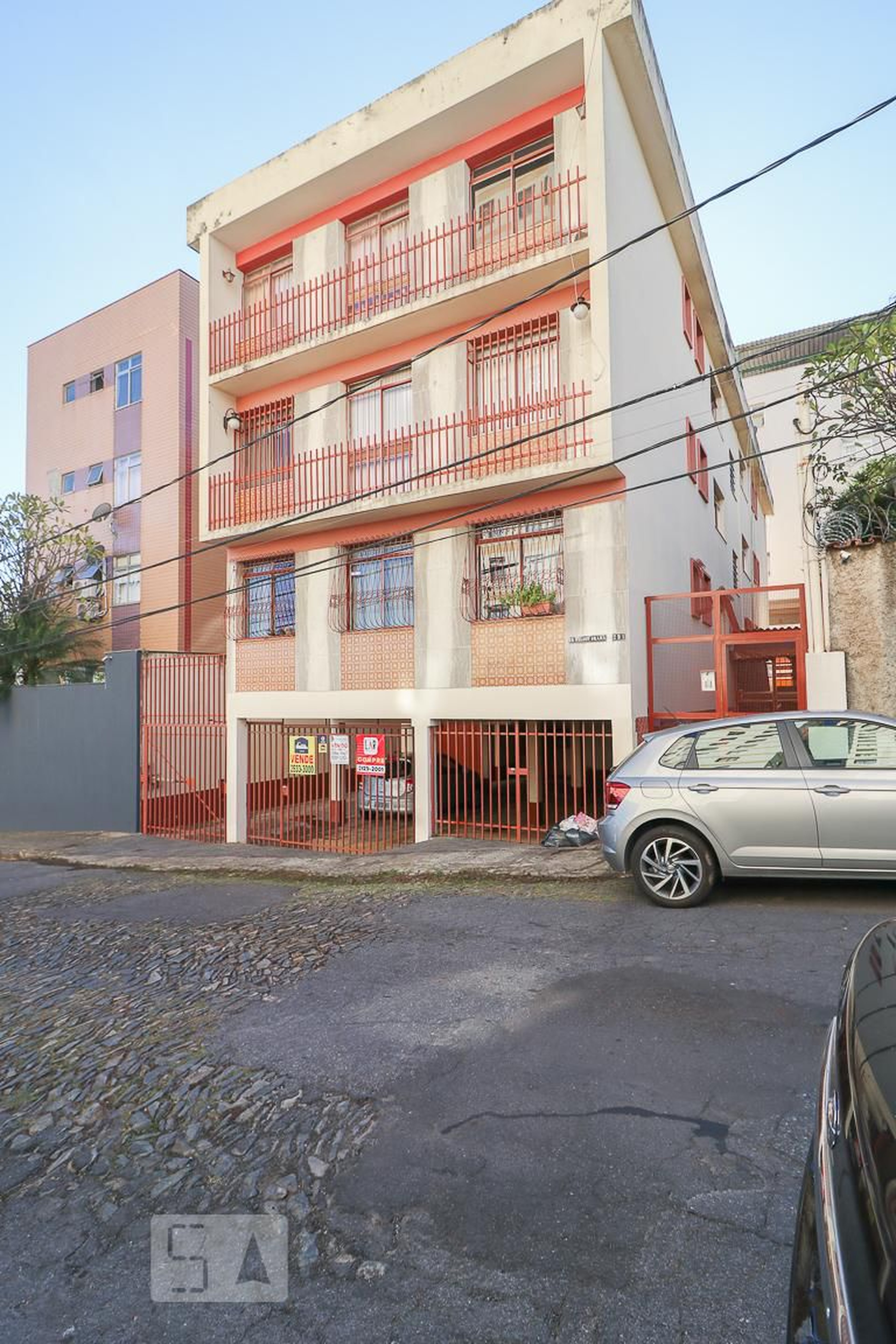 Fachada Condomínio em Rua Contria, 291