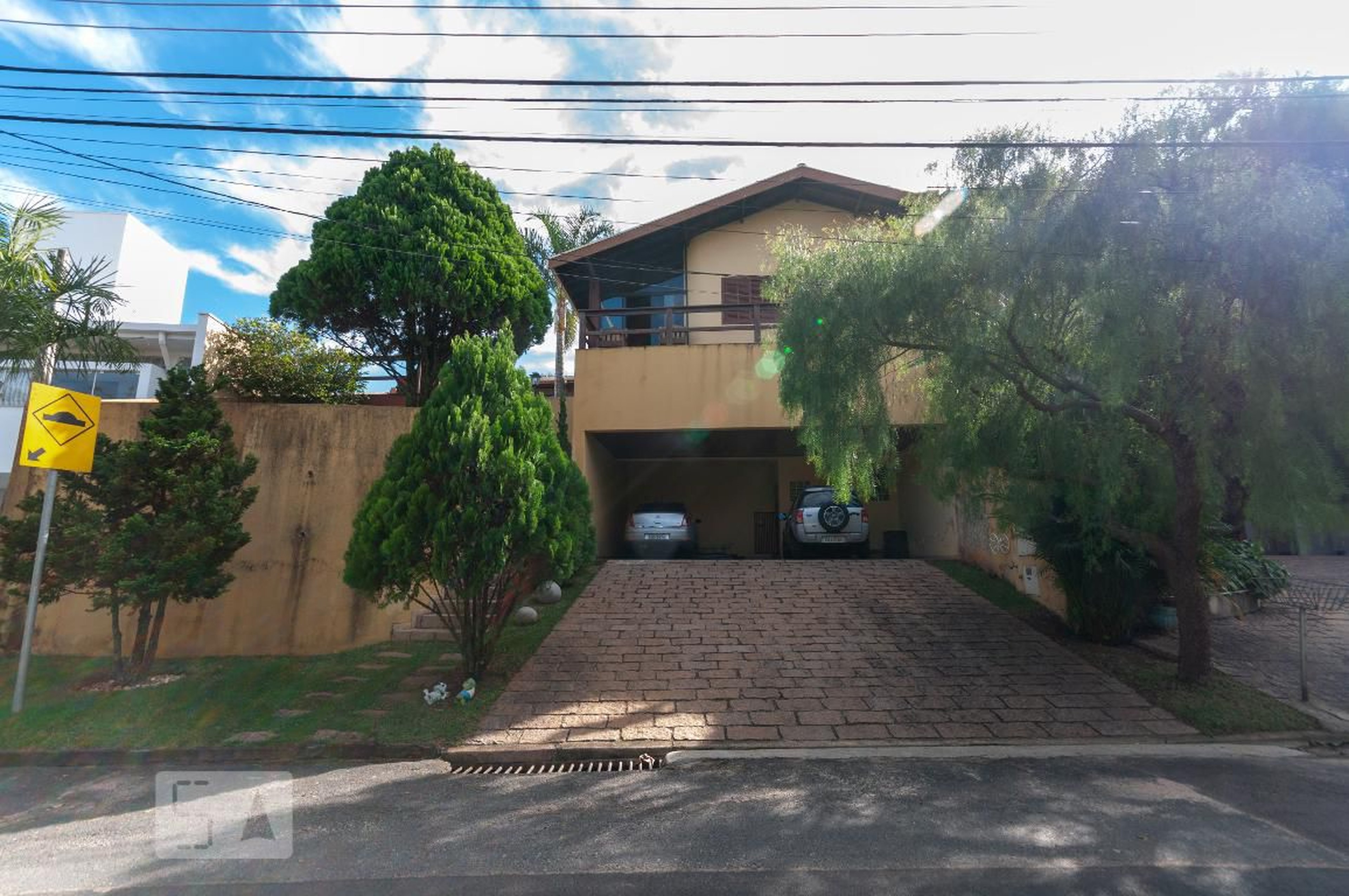 Fachada Condomínio em Rua Alano Raizer, 603