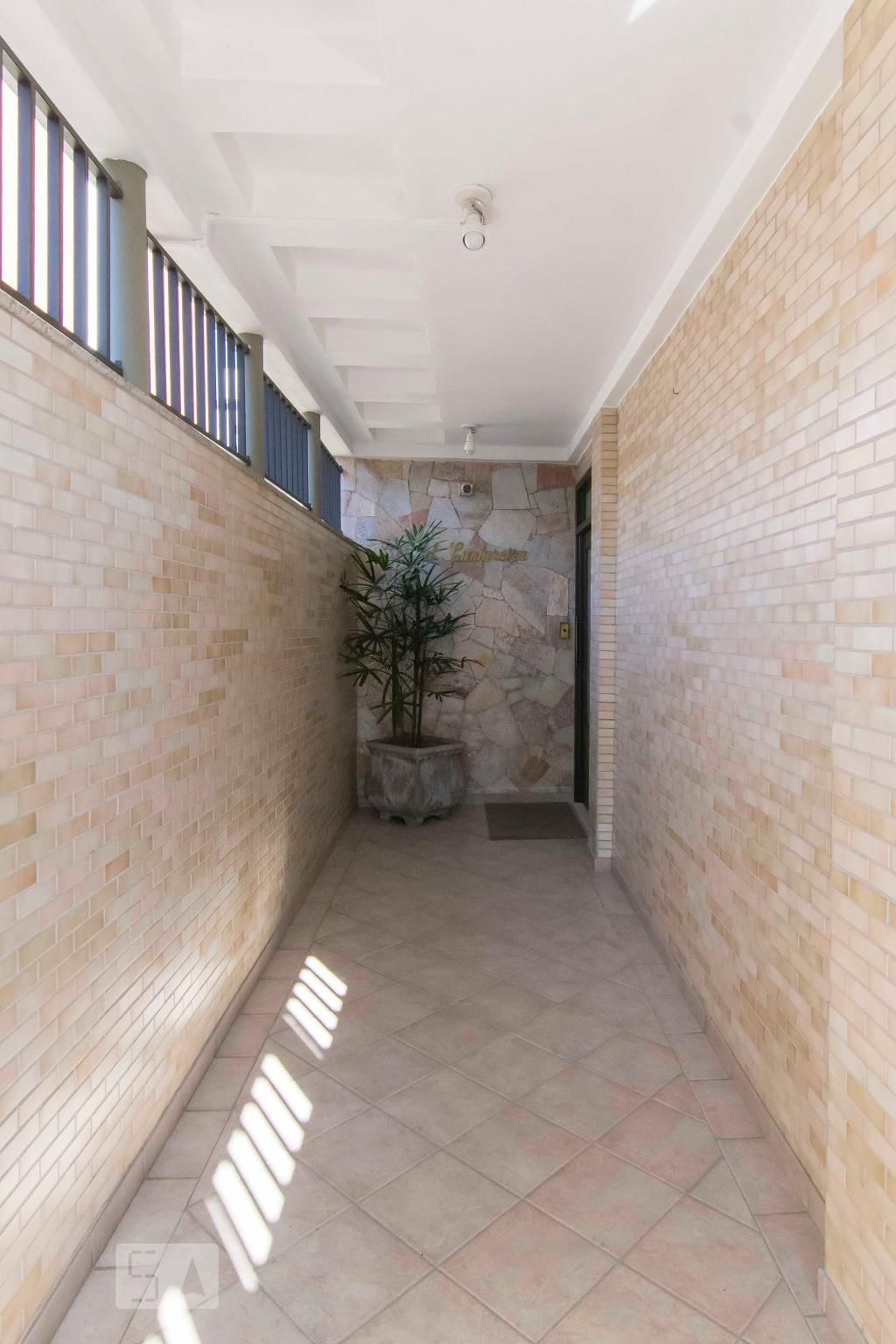 Entrada - Edifício Cantareira