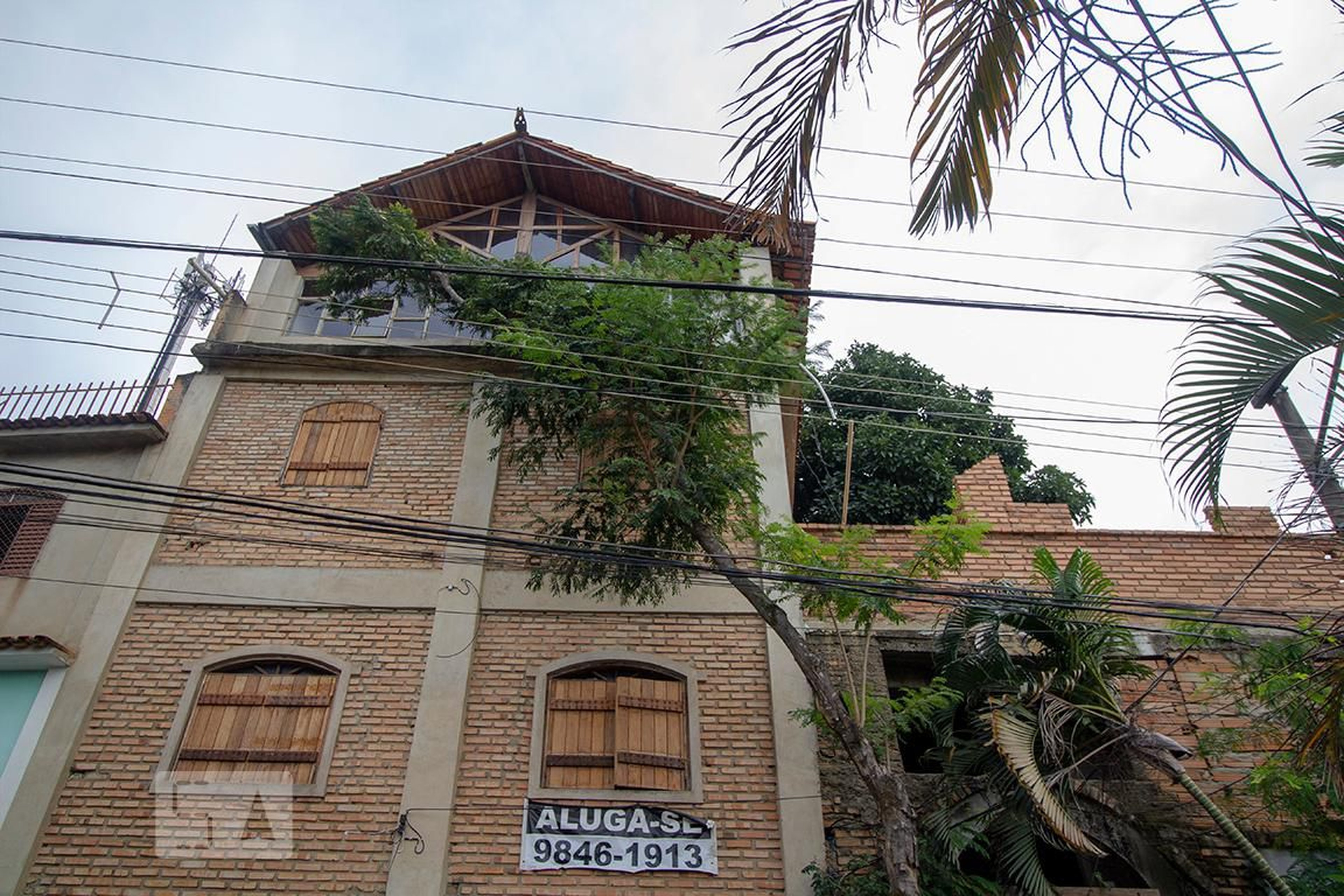 Fachada do Prédio Condomínio em Rua Dona Noemi, 100