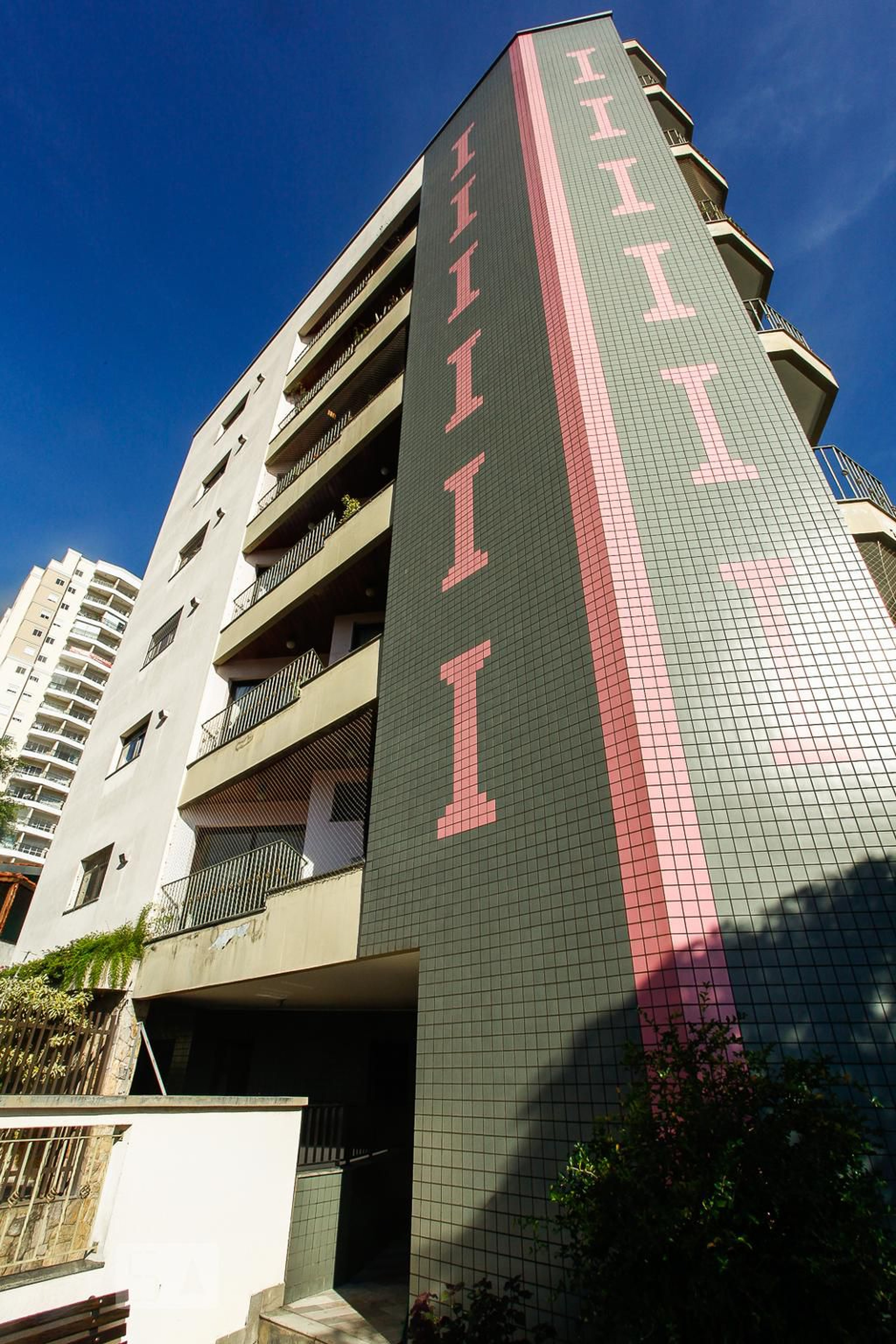 Fachada Condomínio em Avenida André Luiz, 251