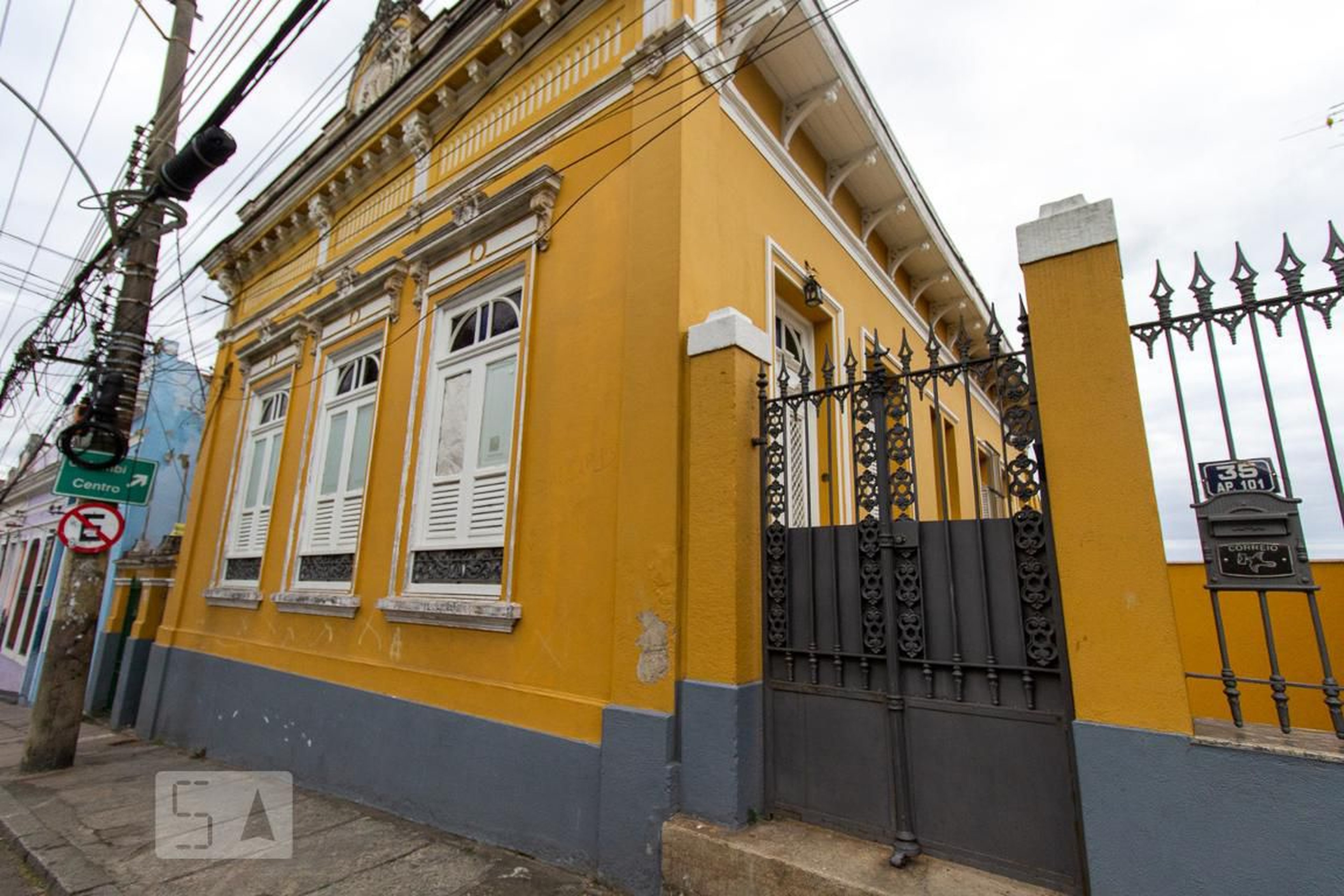 Fachada Condomínio em Rua Progresso, 35