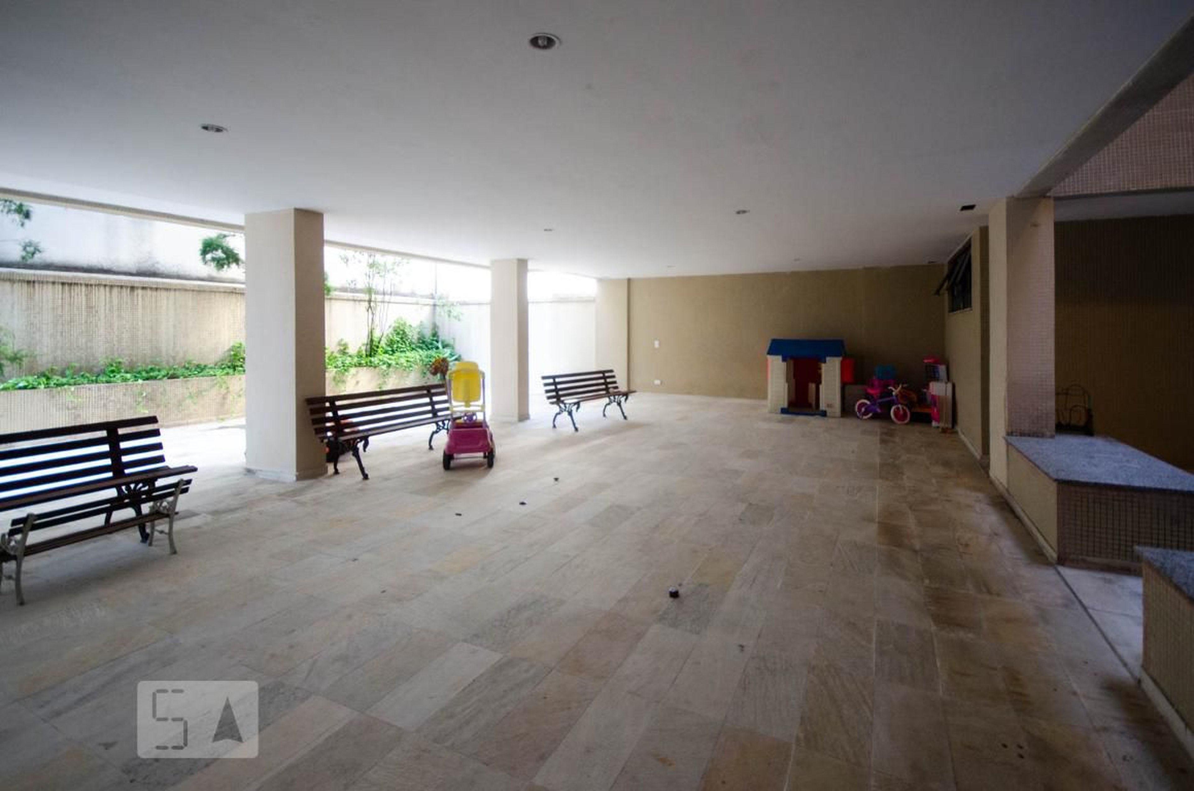 Playground - Edifício Mont Saint Michel