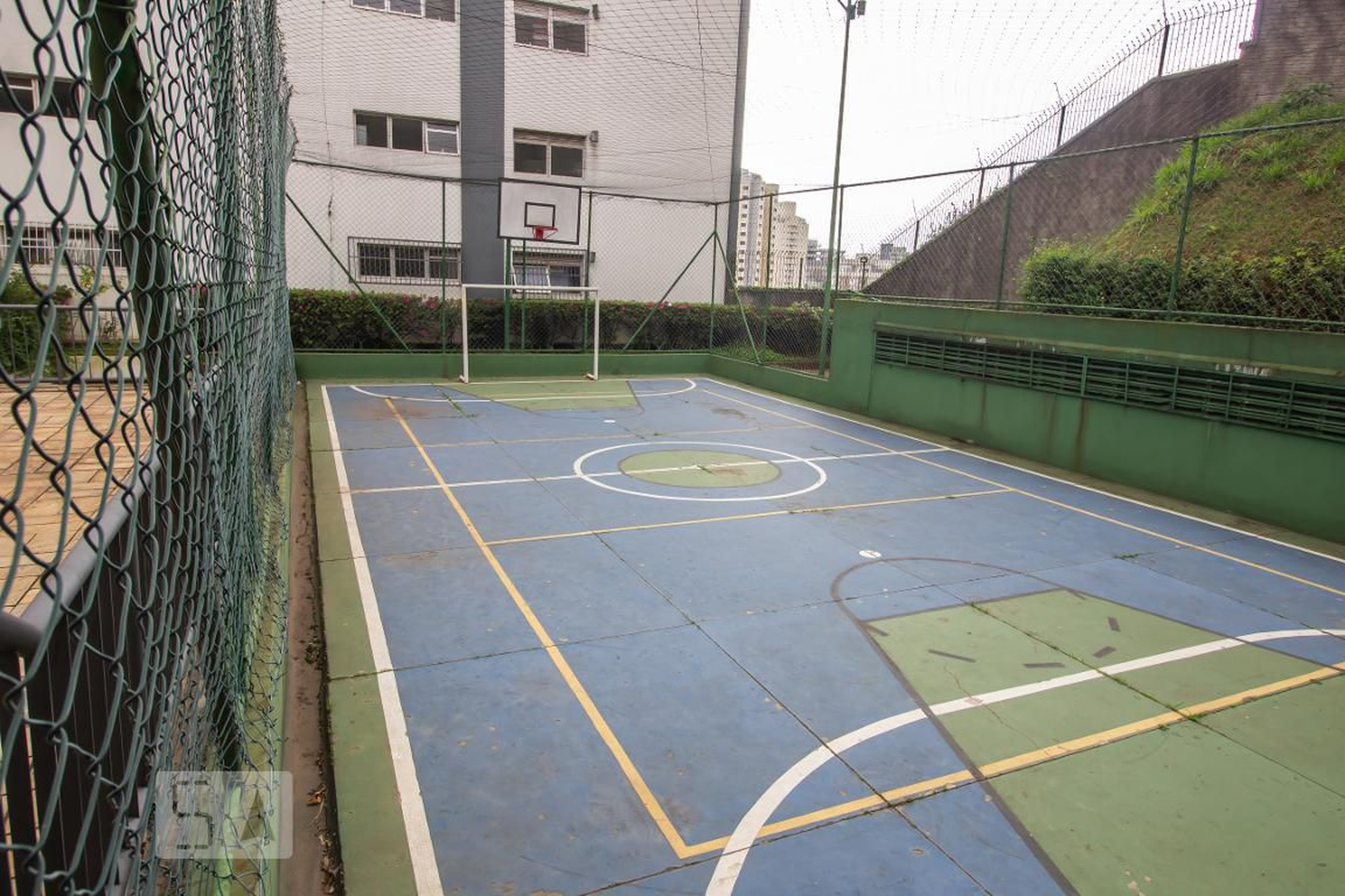 Quadra poliesportiva - Palais de Paris