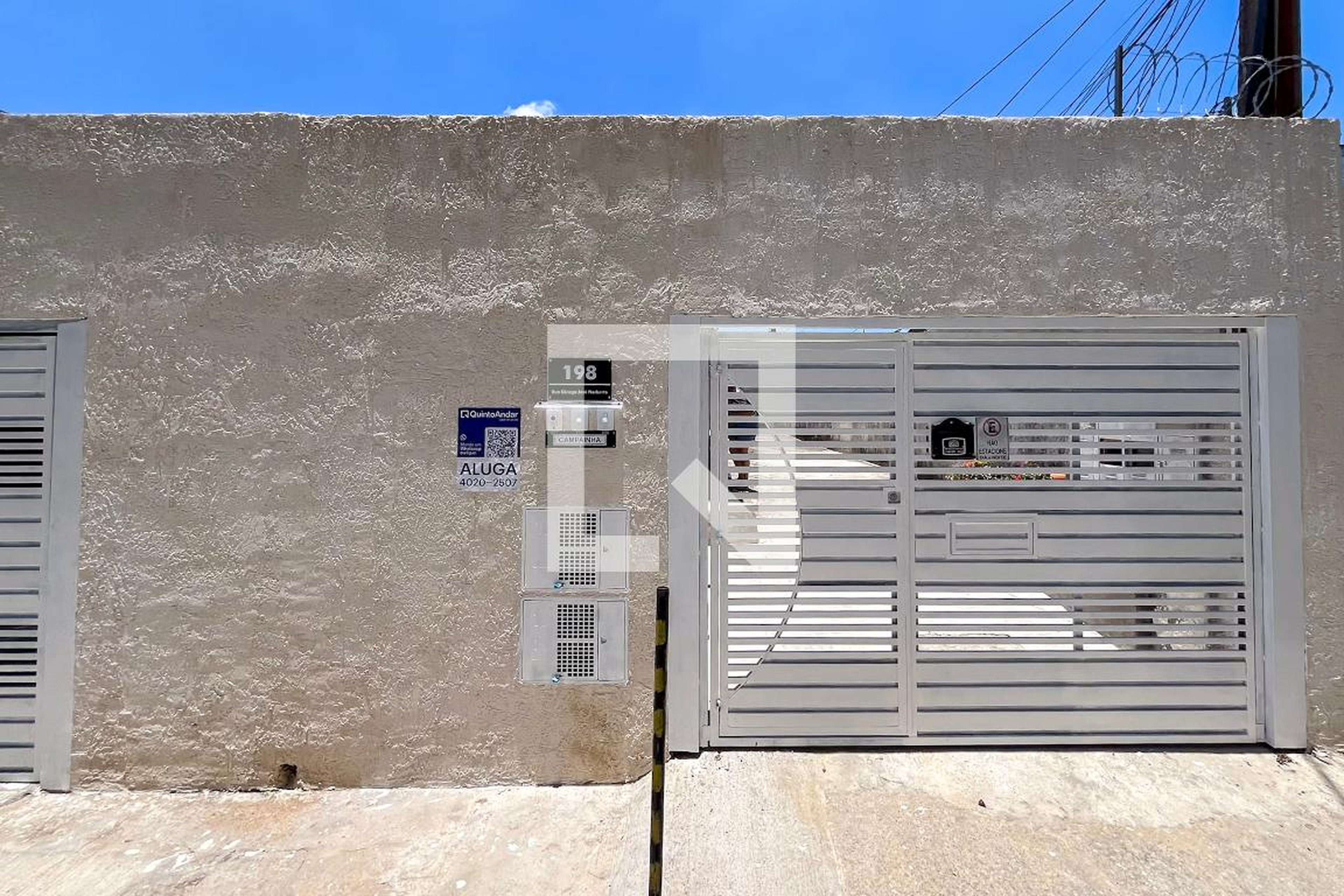 Fachada Condomínio em Rua Cônego José Norberto, 198