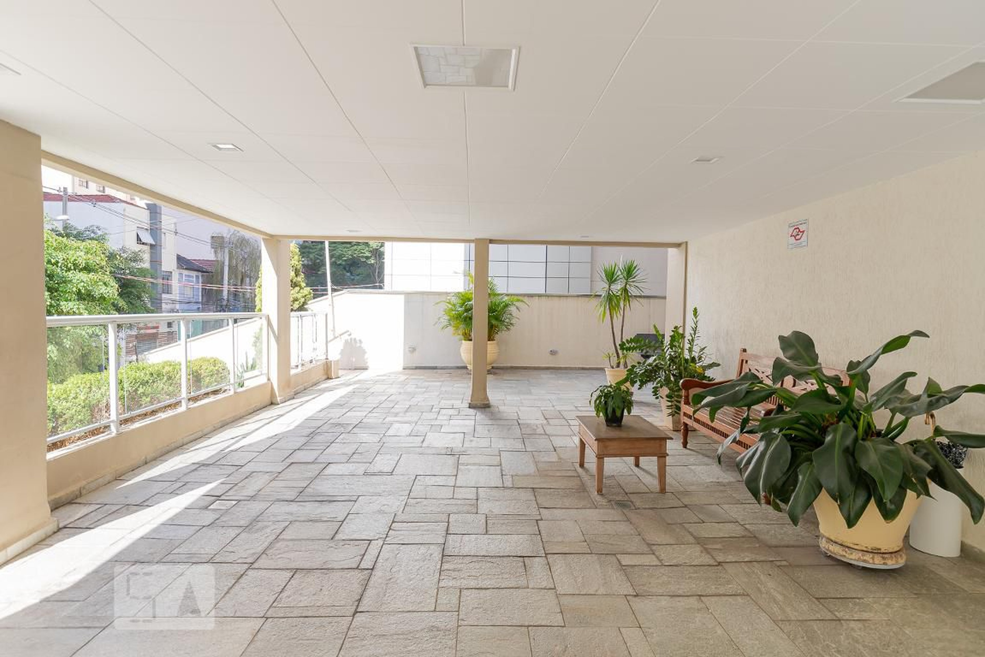 Entrada - Edifício Caburai