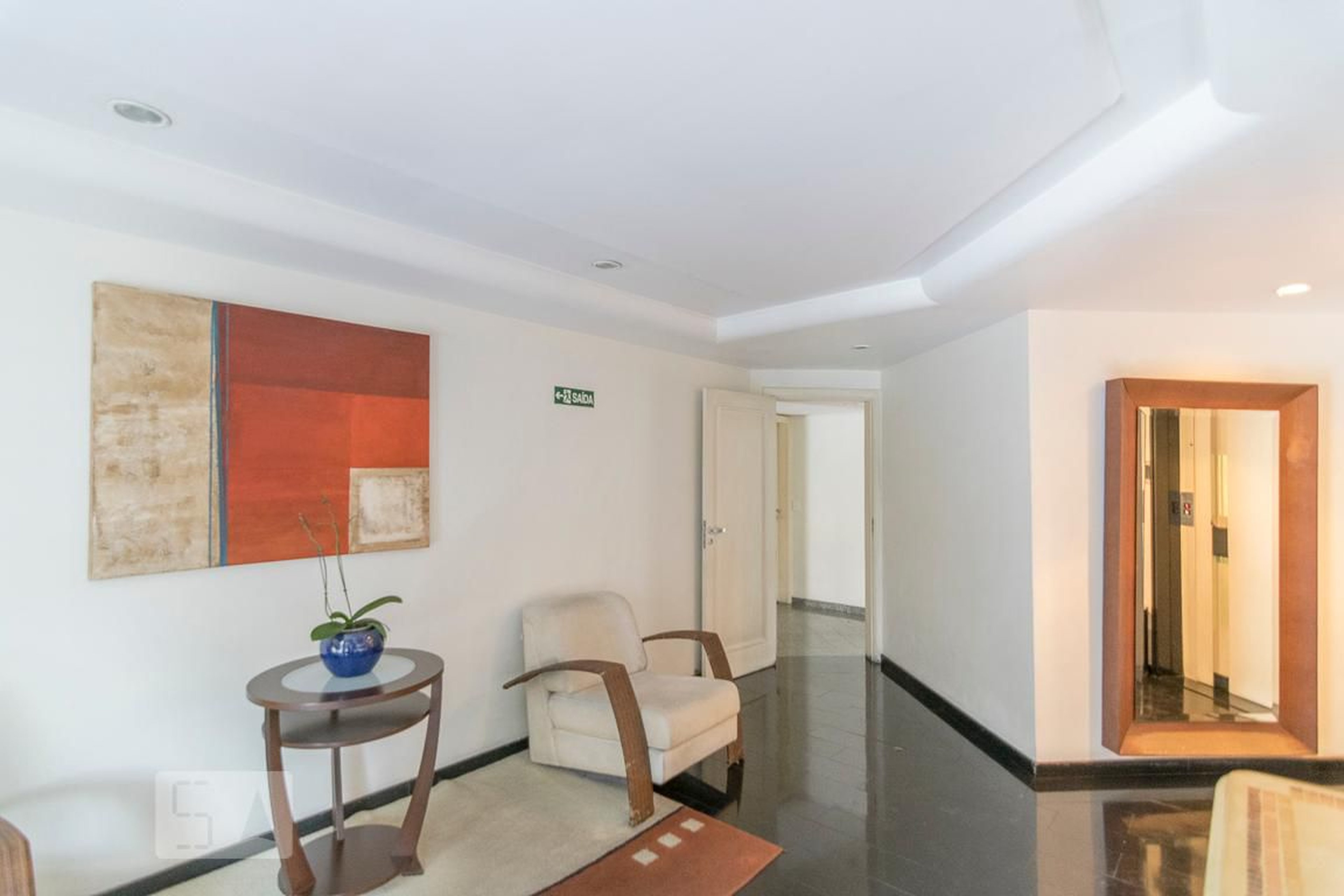 Hall de Entrada - Cannes