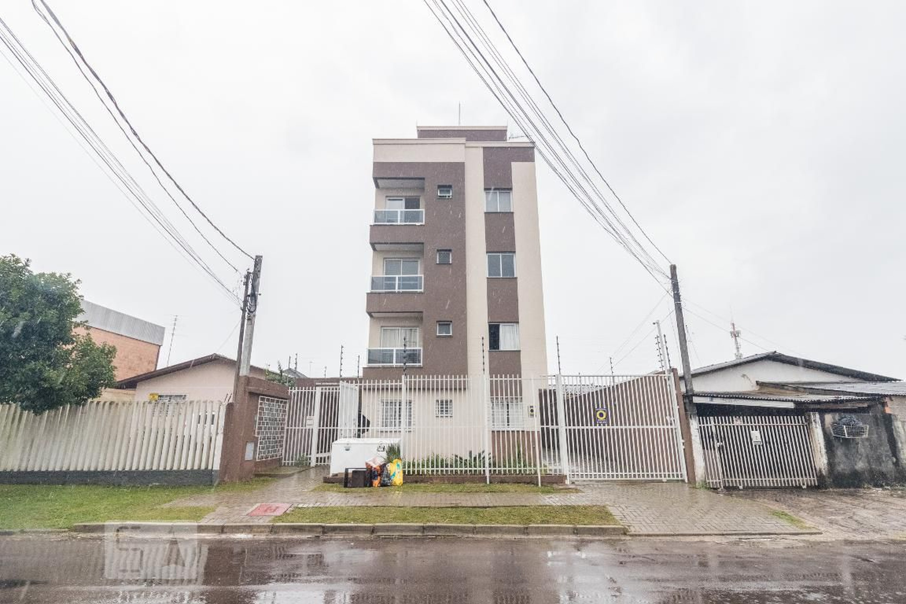 Fachada do predio Condomínio em Rua Francisco Fruet, 638