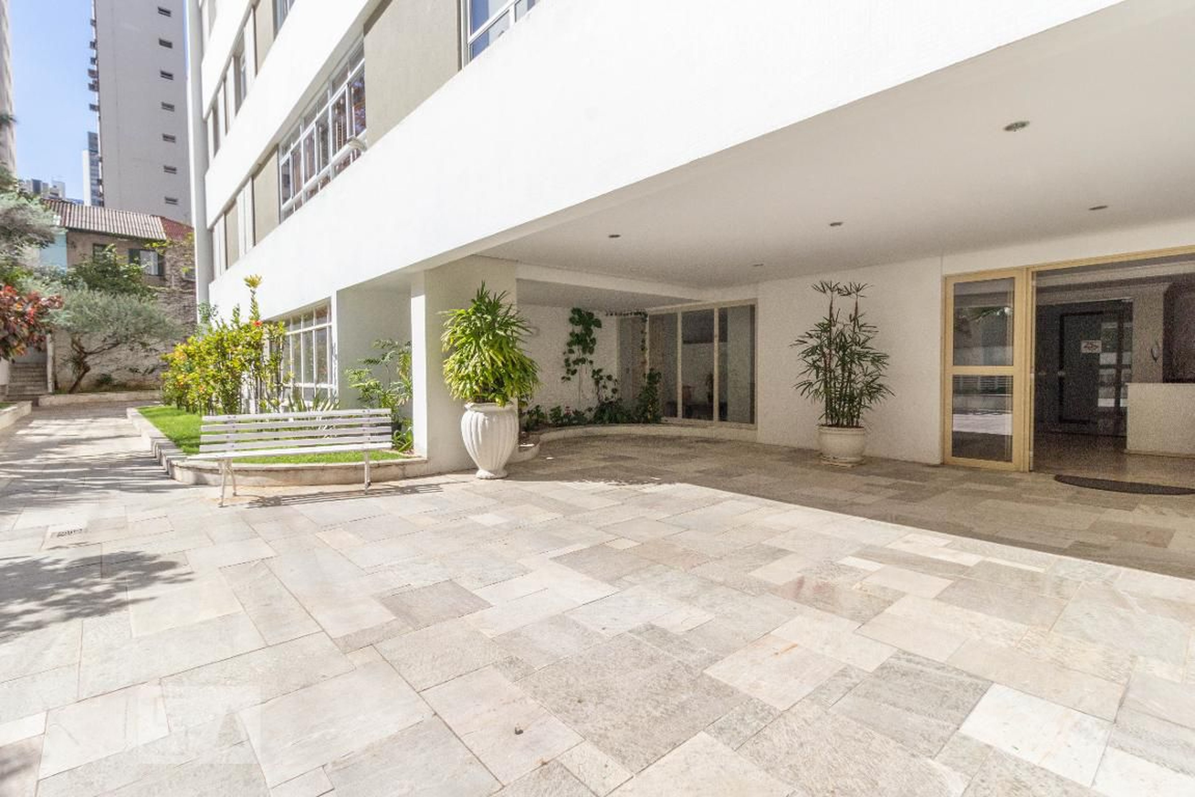 Área Externa - Edifício Rio das Pedras