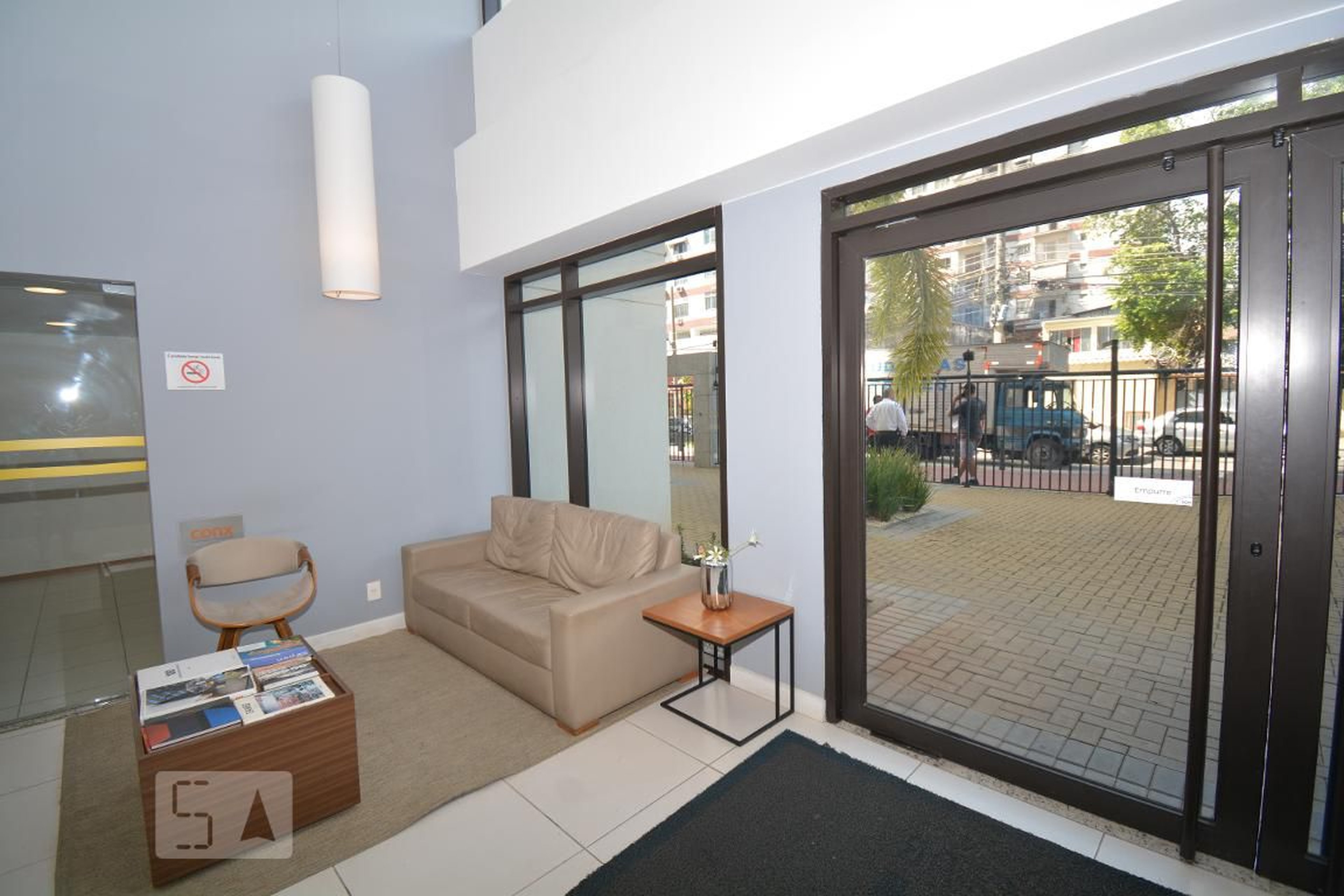 Hall de Entrada Condomínio Dom  Club