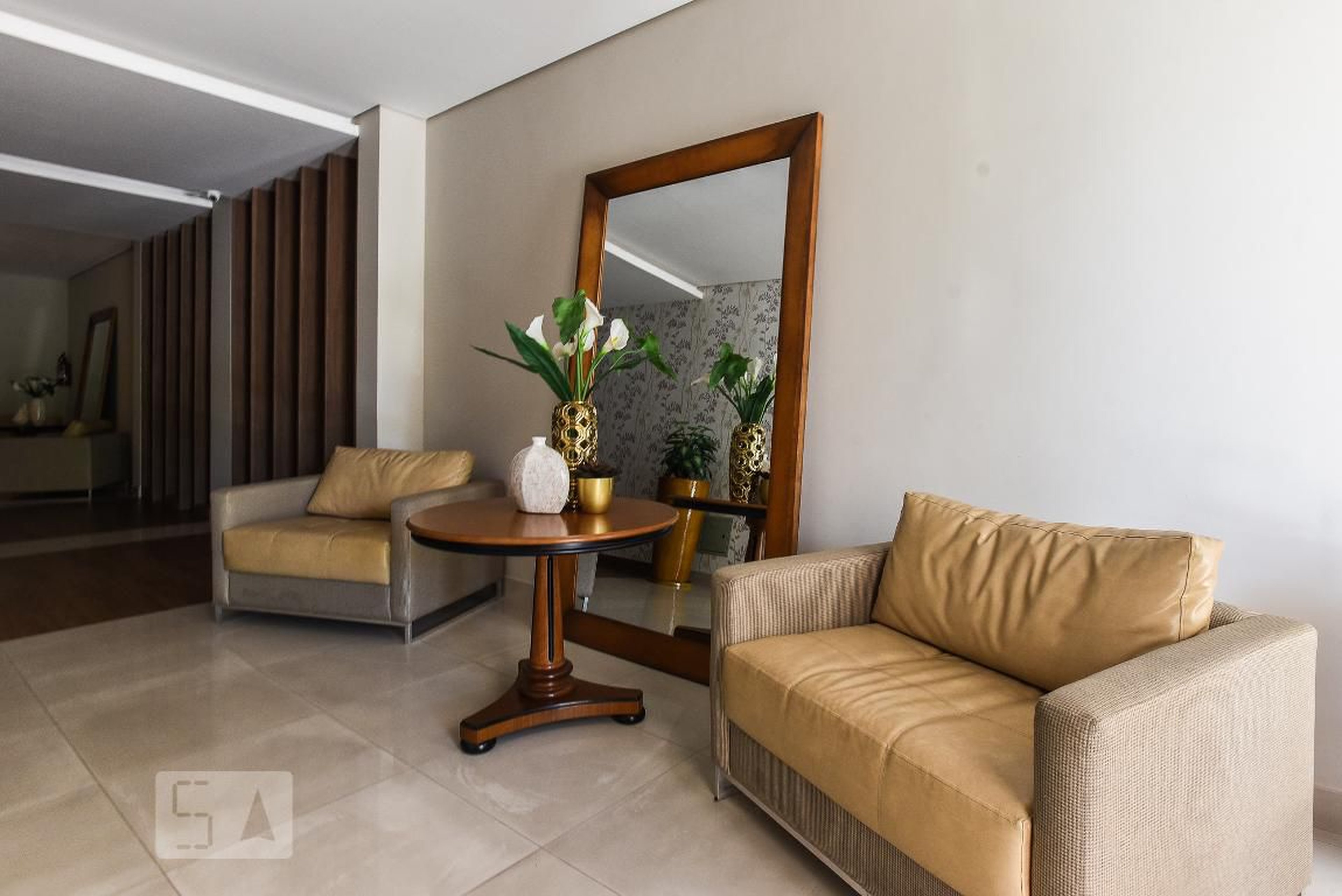 Hall de Entrada - Mistral