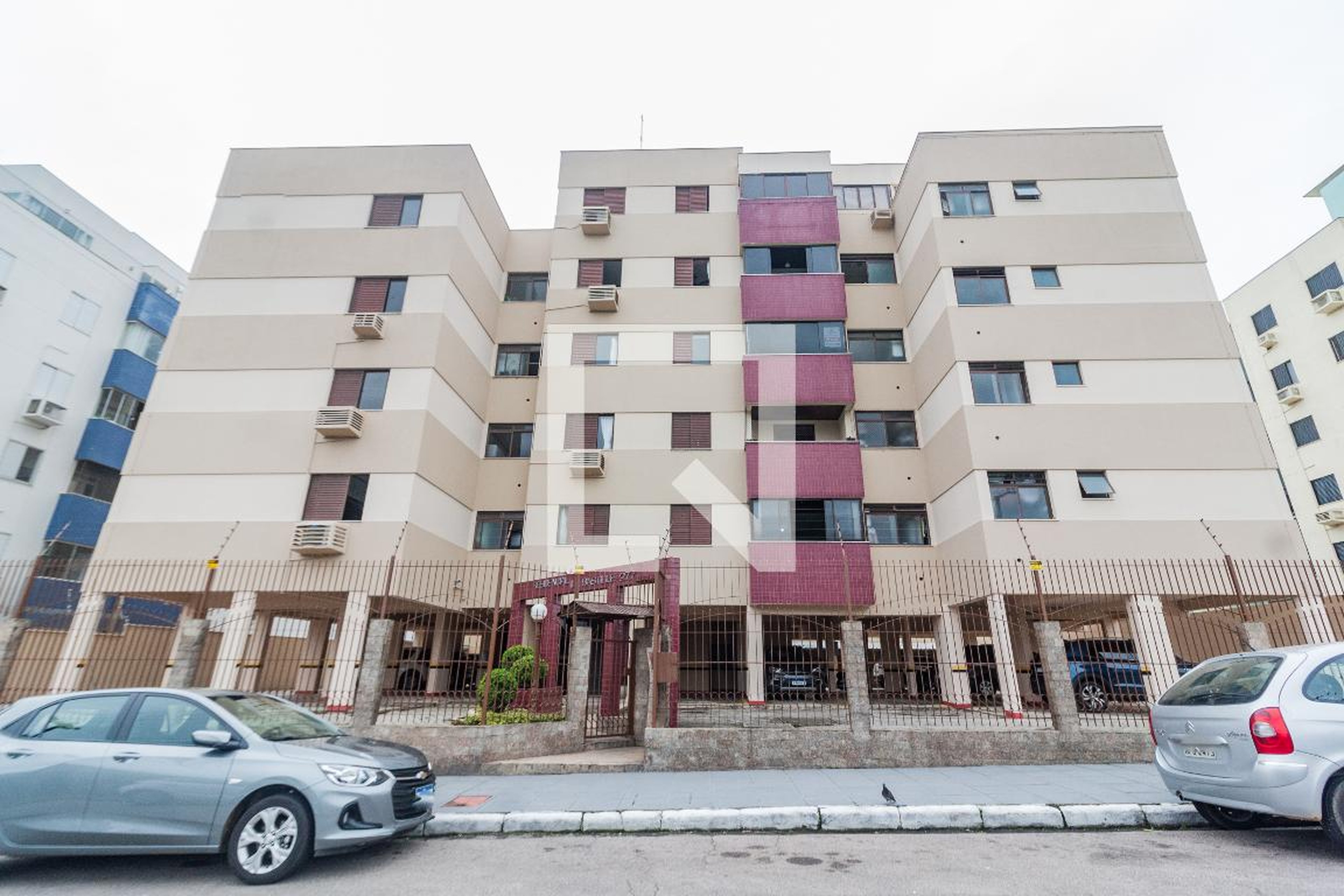 Fachada Condomínio La Bastille