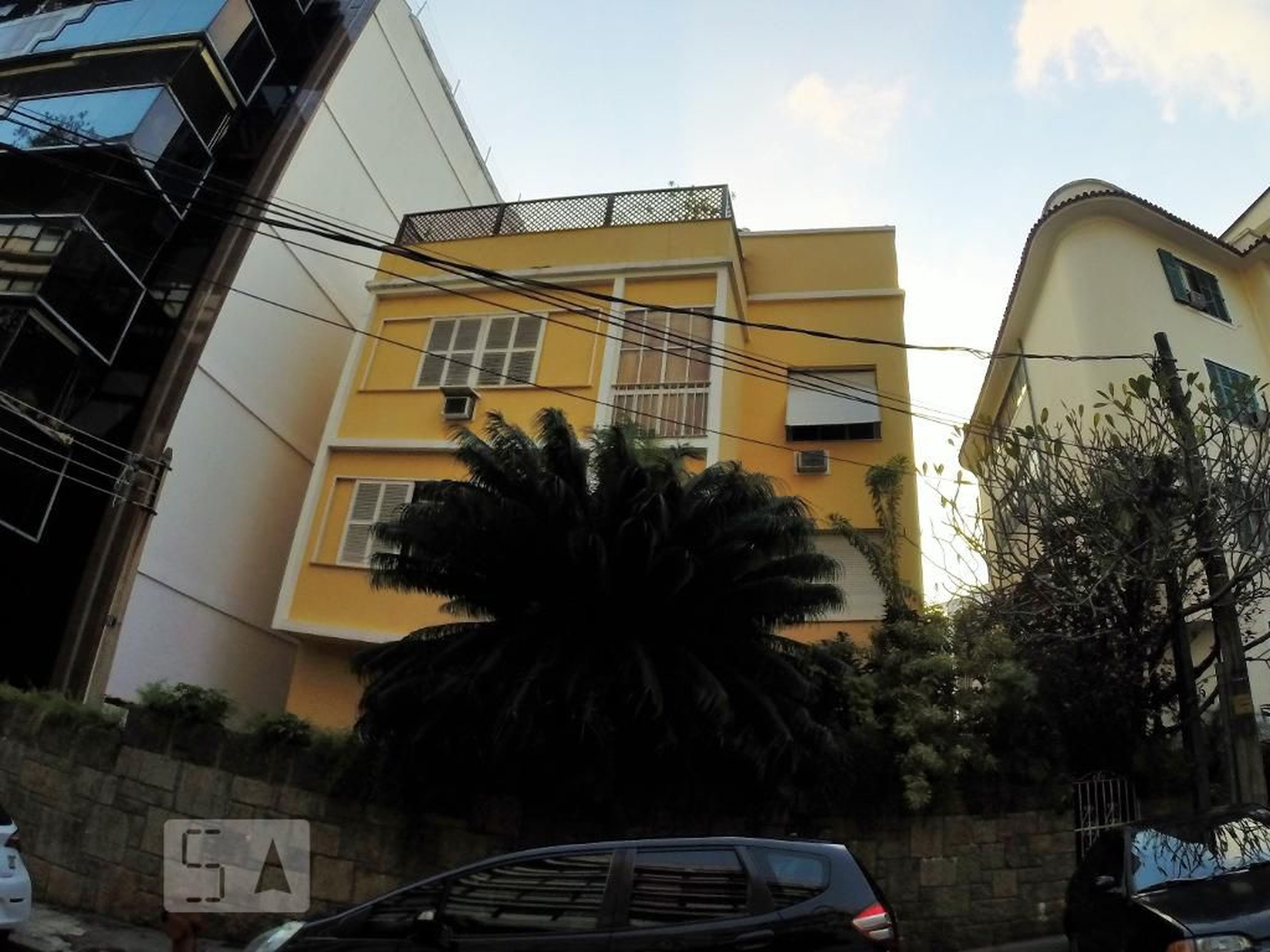 Fachada Condomínio em Rua Almirante Guillobel, 111