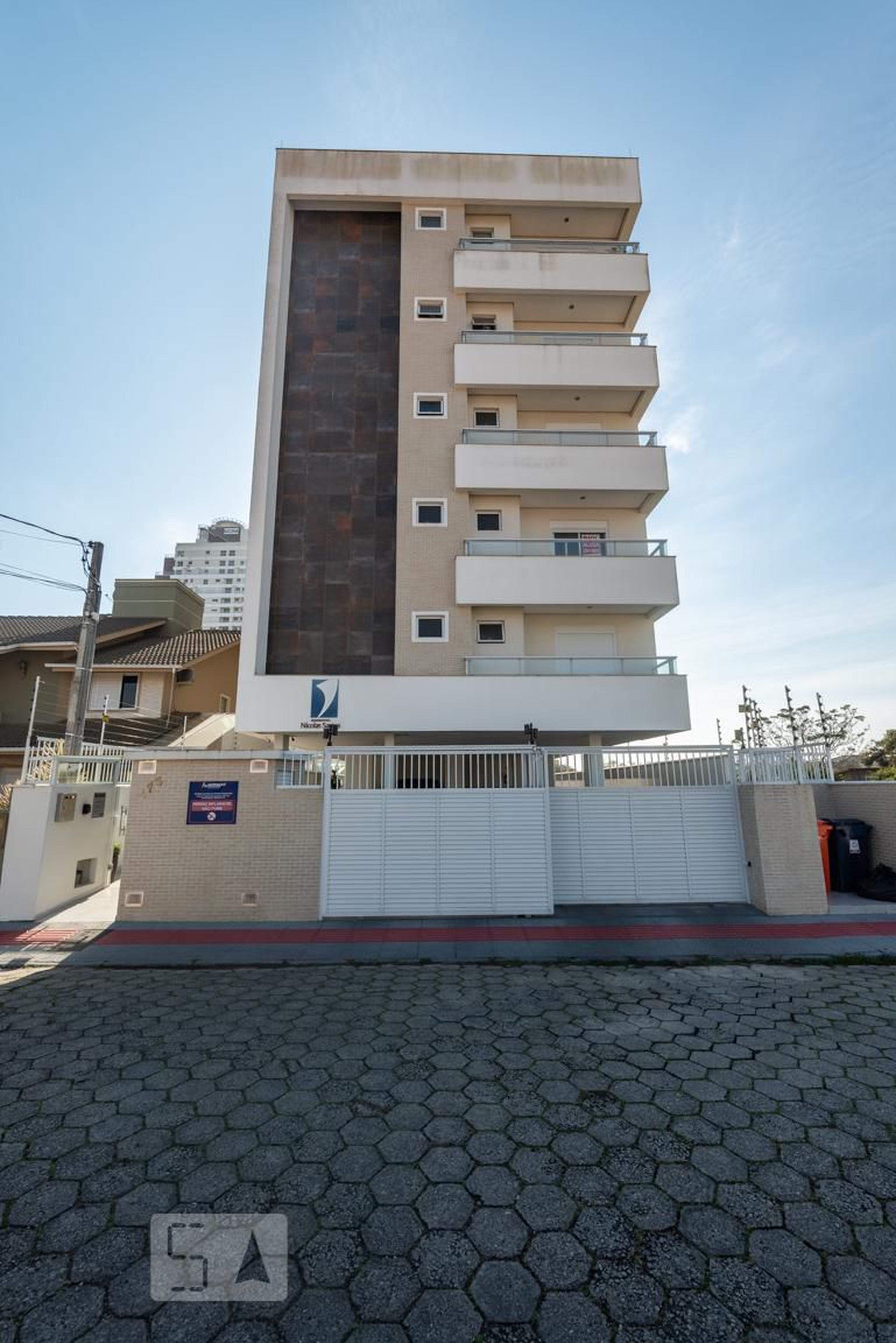 Fachada Condomínio em Rua João Olávo de Souza, 173