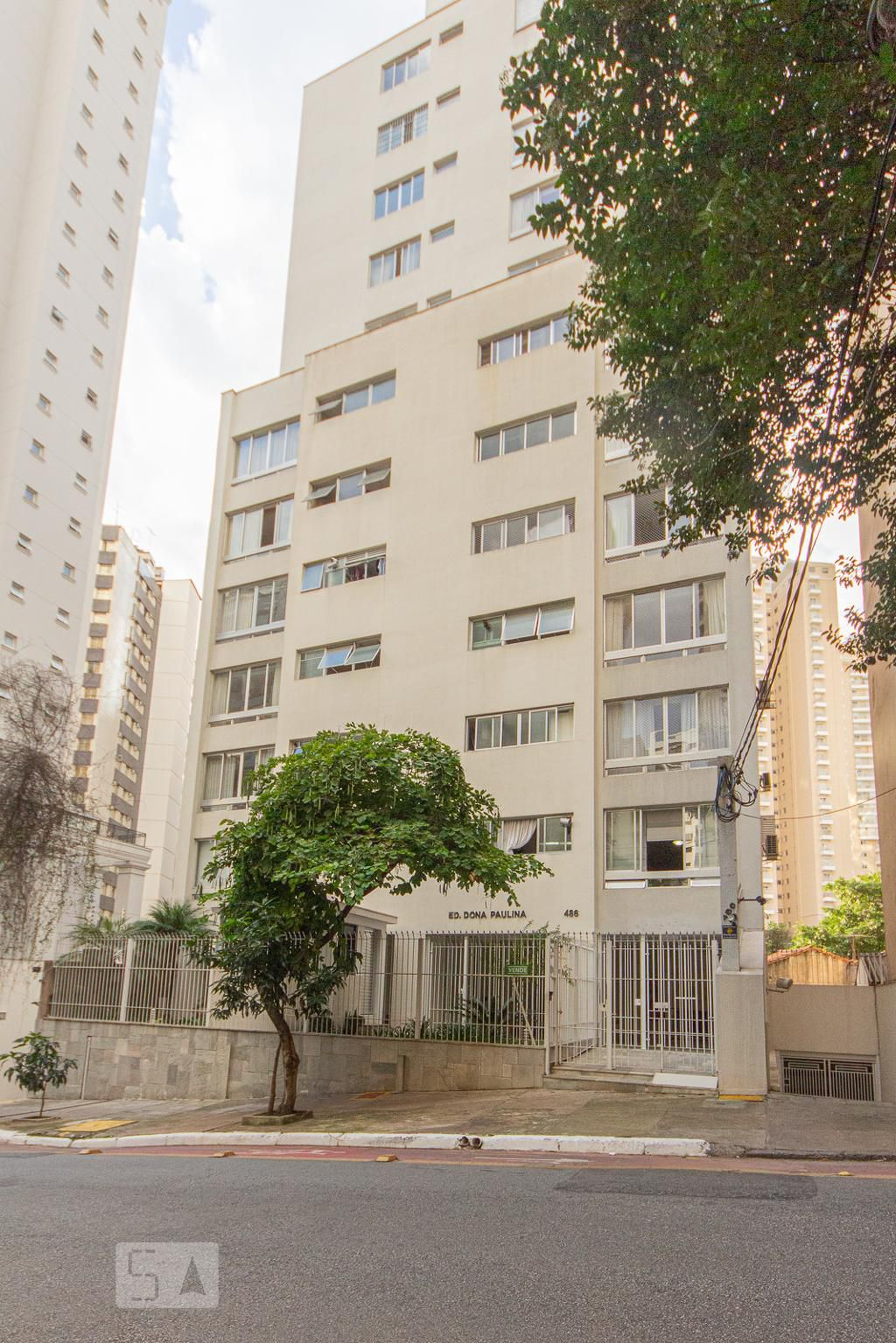 Fachada do prédio Condomínio Dona Paulina