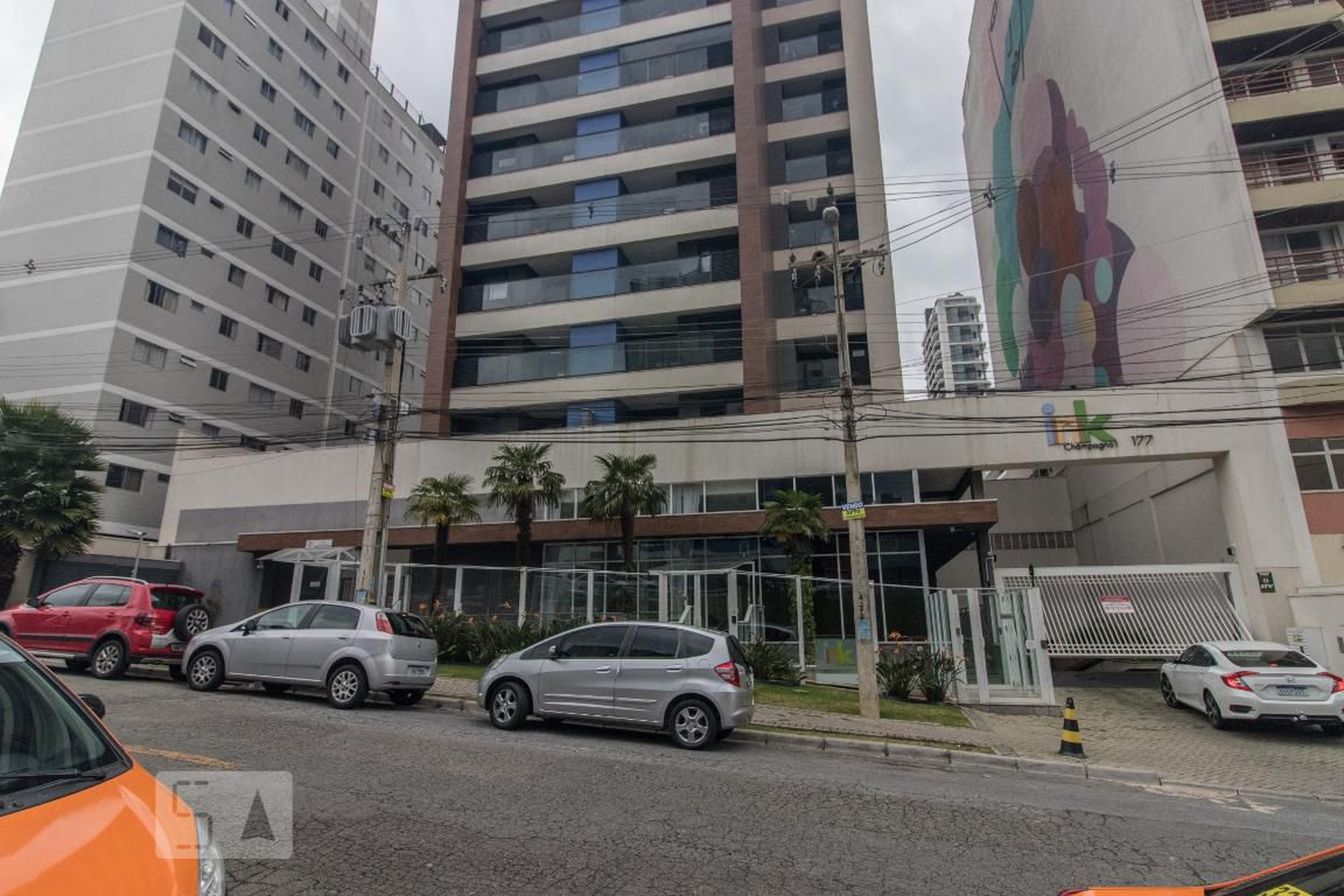 Fachada do Prédio Residencial Ink Champagnat