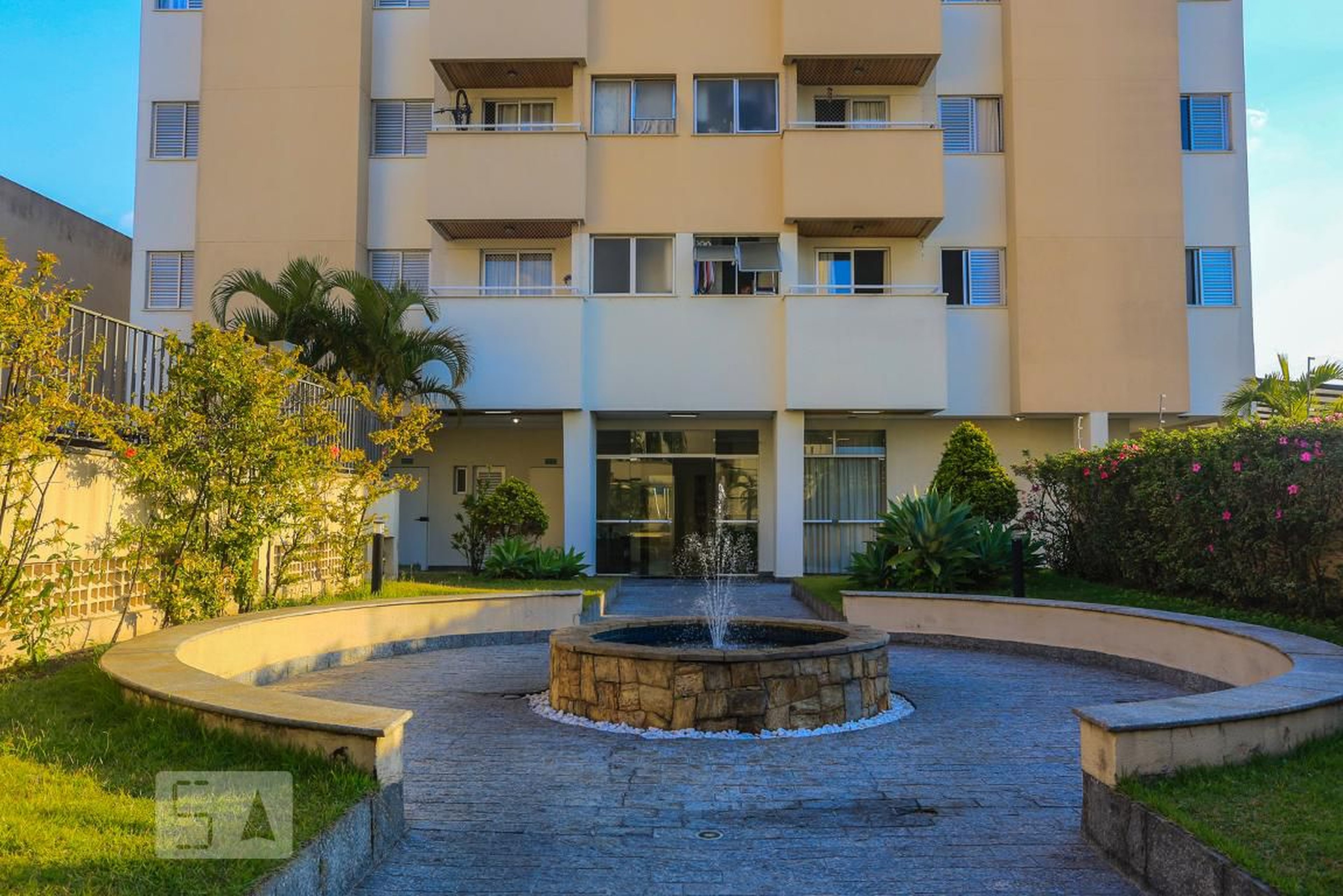 Entrada do predio - Royal Garden