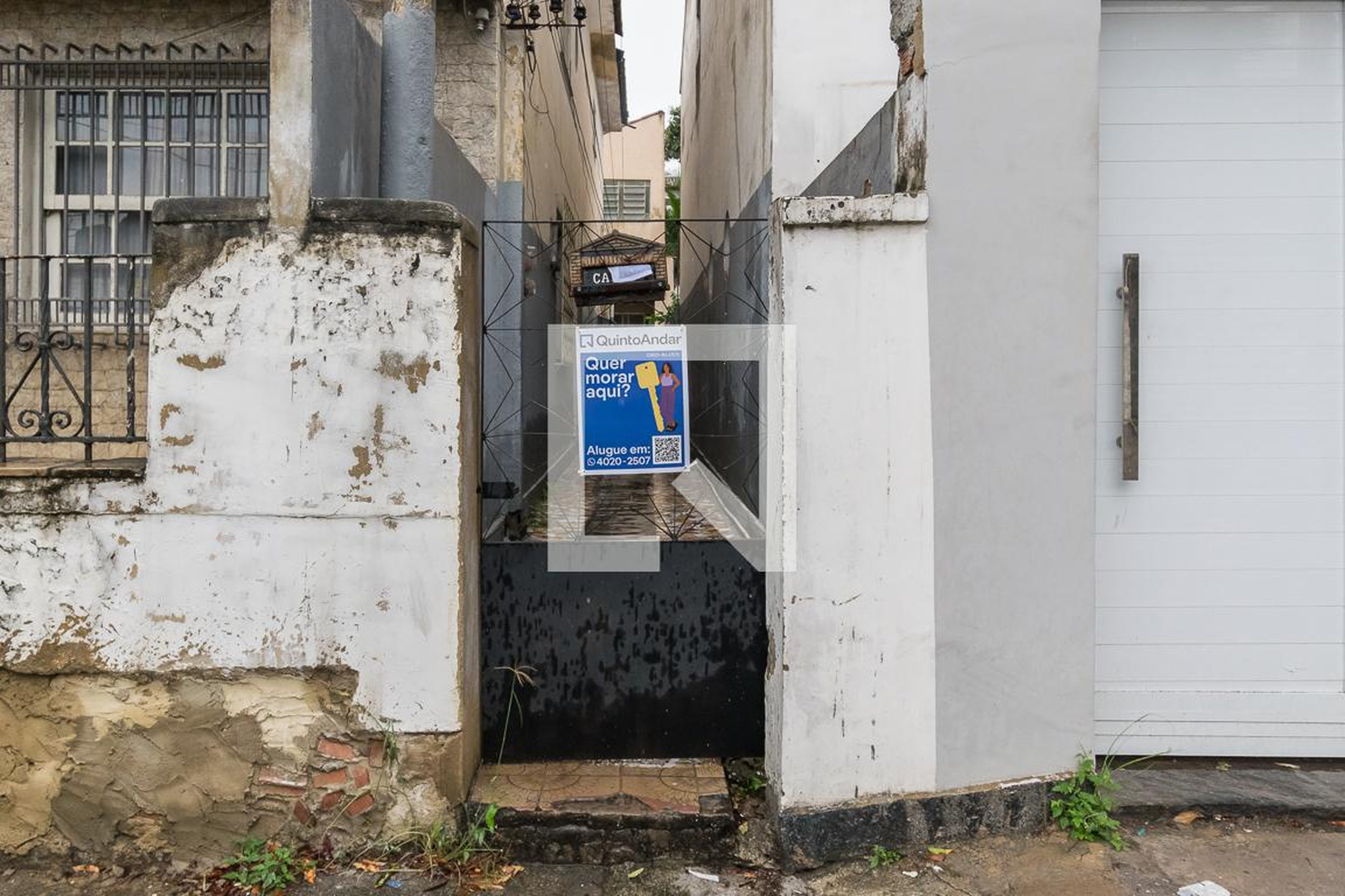 Fachada Condomínio em Rua Tenente Araquém Batista, 292