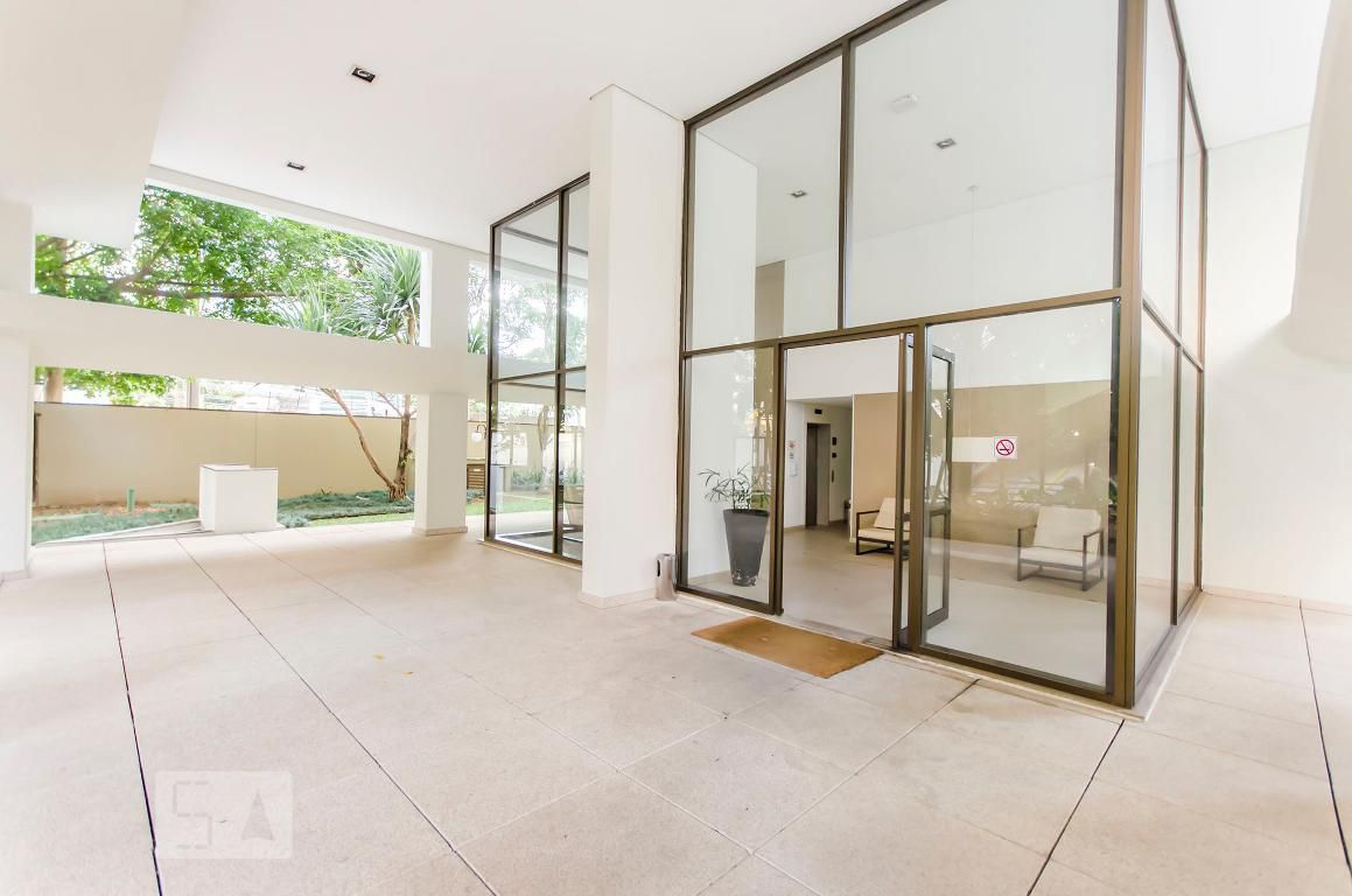 Entrada Social - Edifício Edge