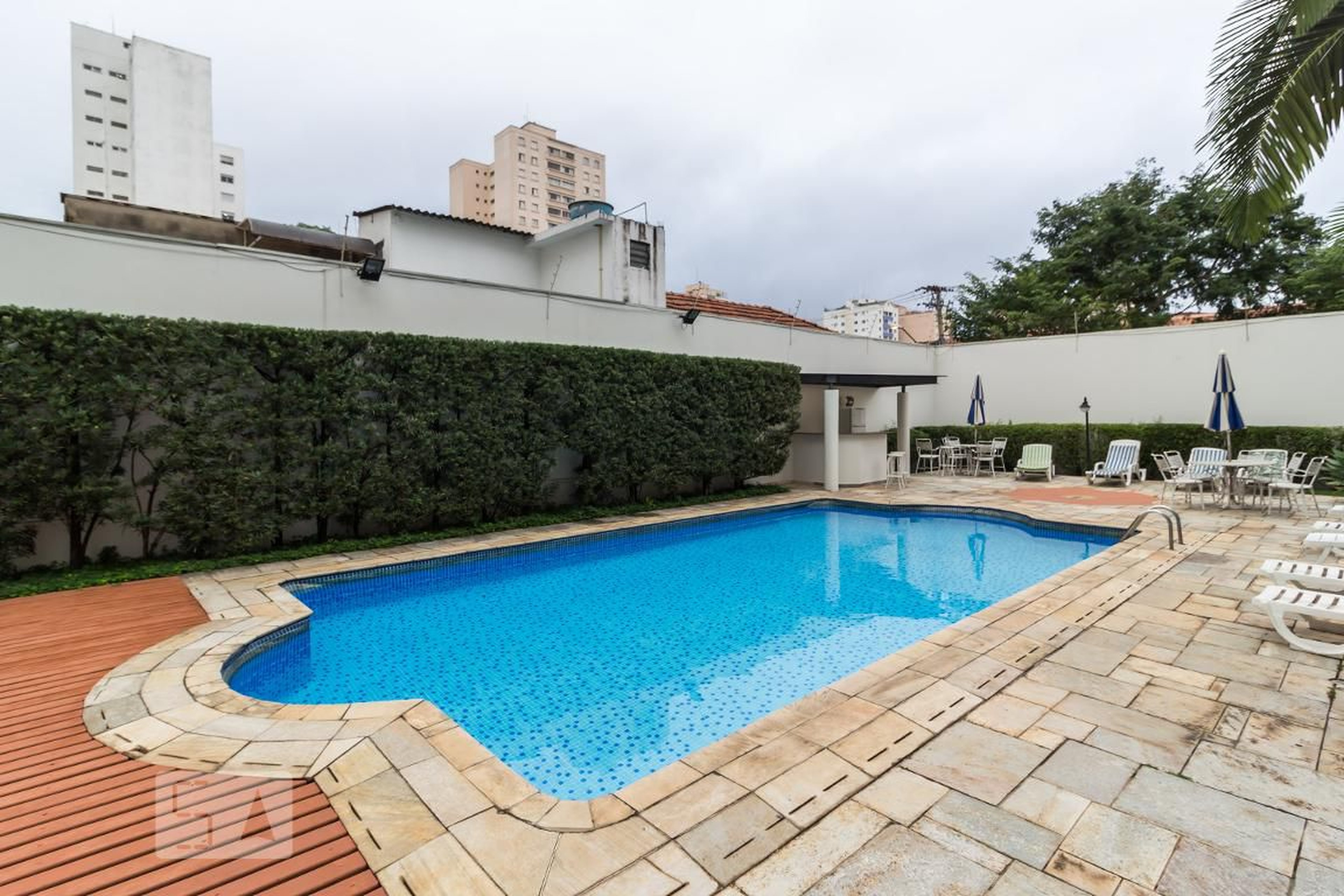 Piscina adulto - West Gardens