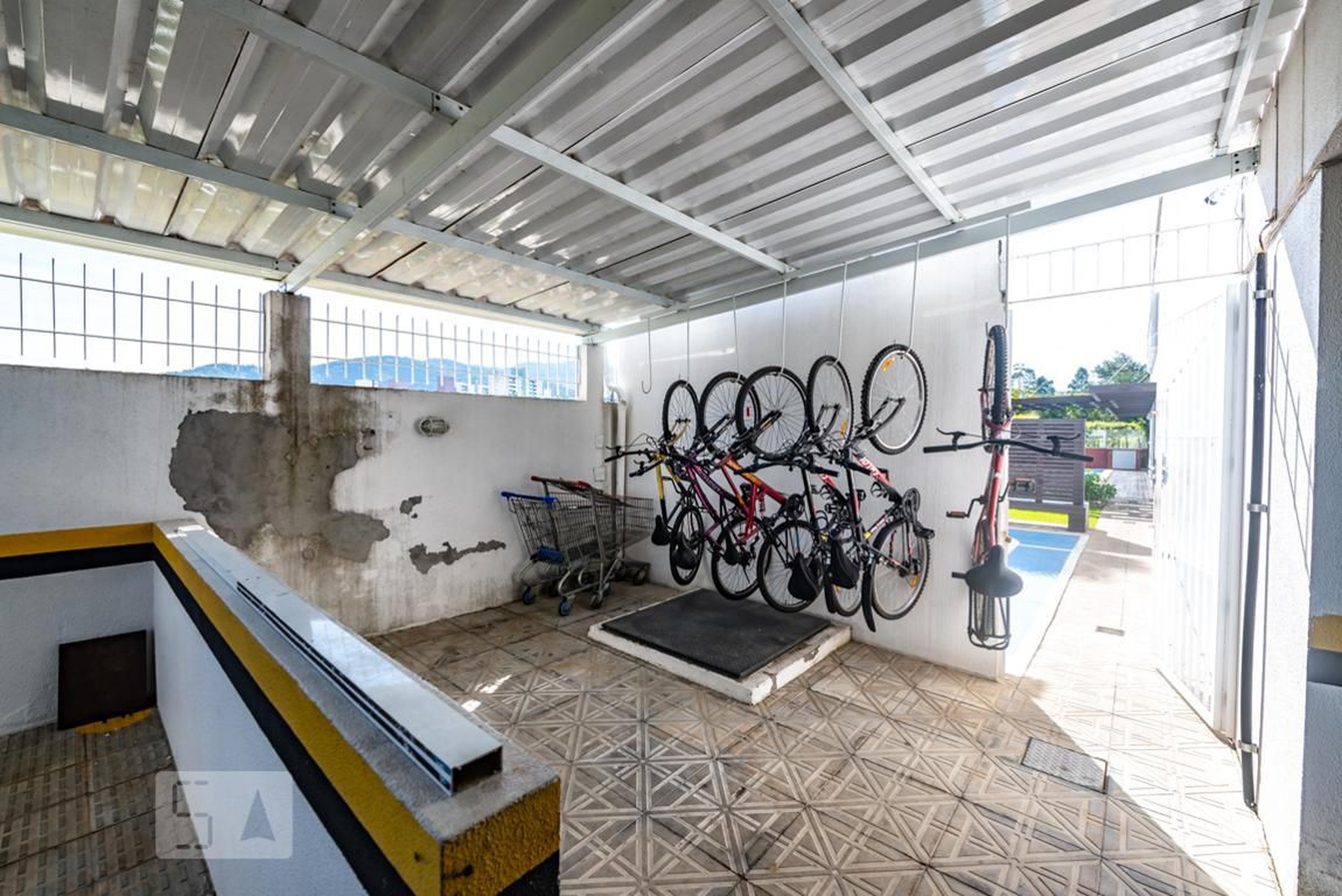 Bicicletario - Edifício Residencial Ayres