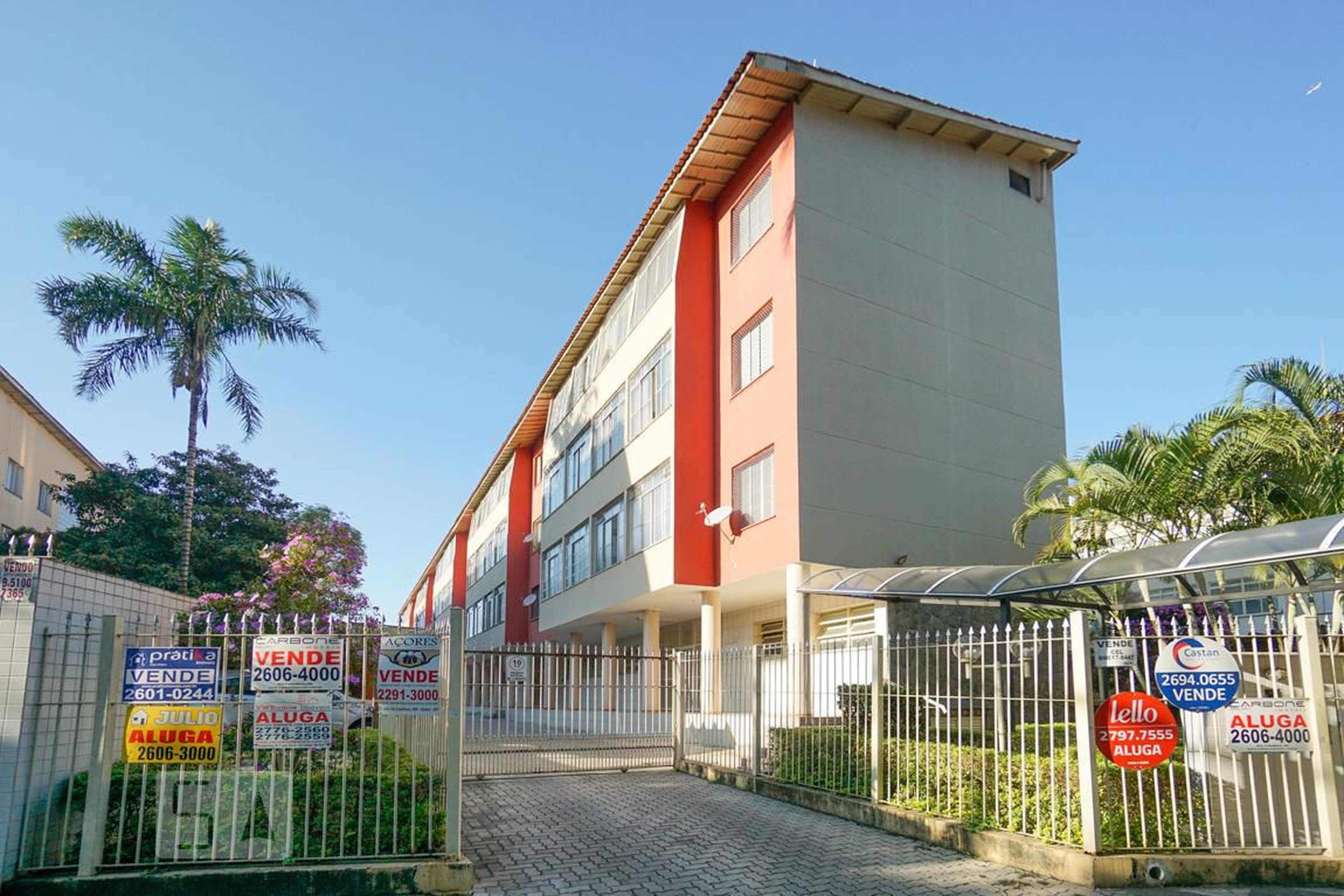 Fachada Condomínio em Rua Padre Benedito Maria Cardoso, 15