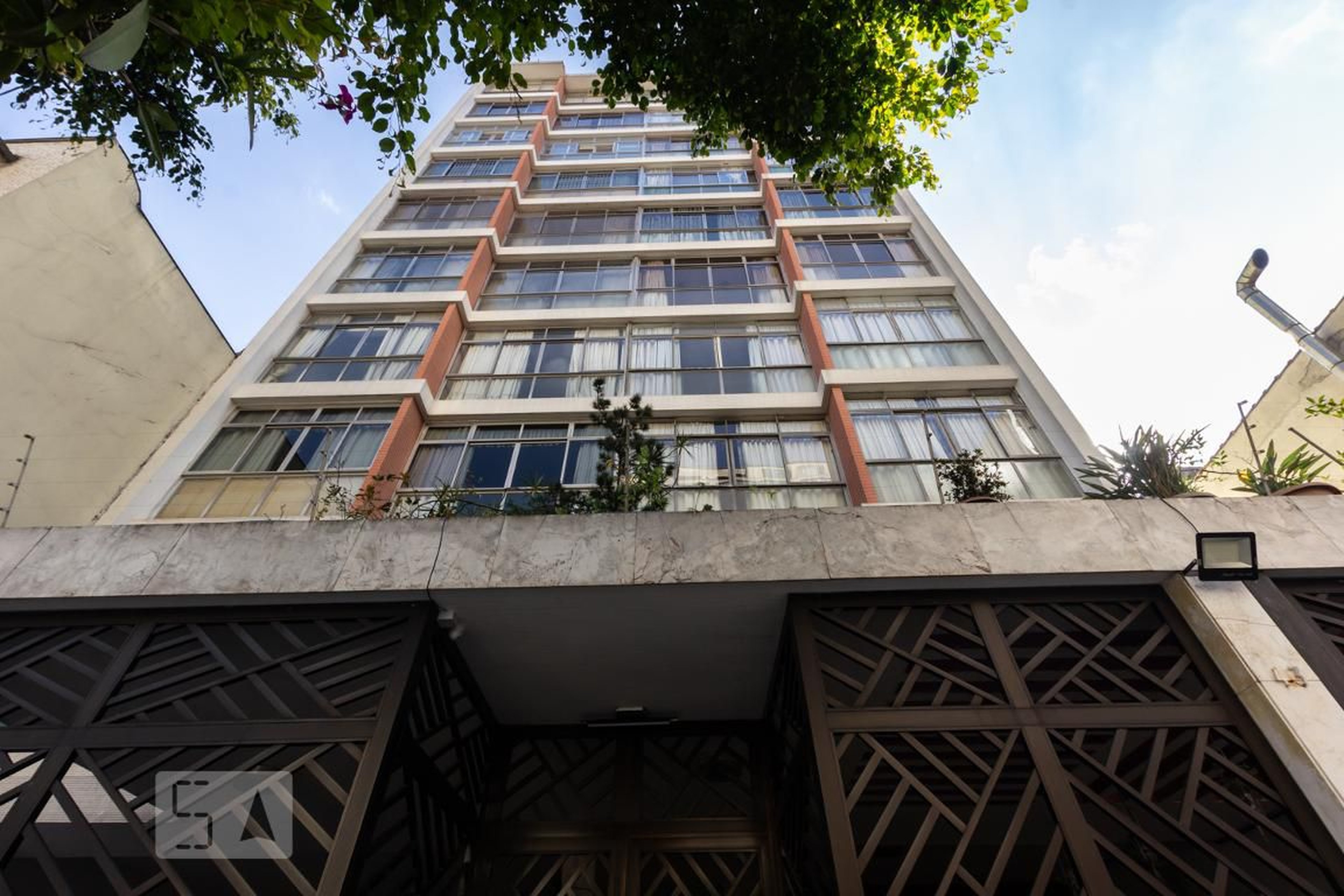 Fachada Condomínio em Rua Amazonas, 43