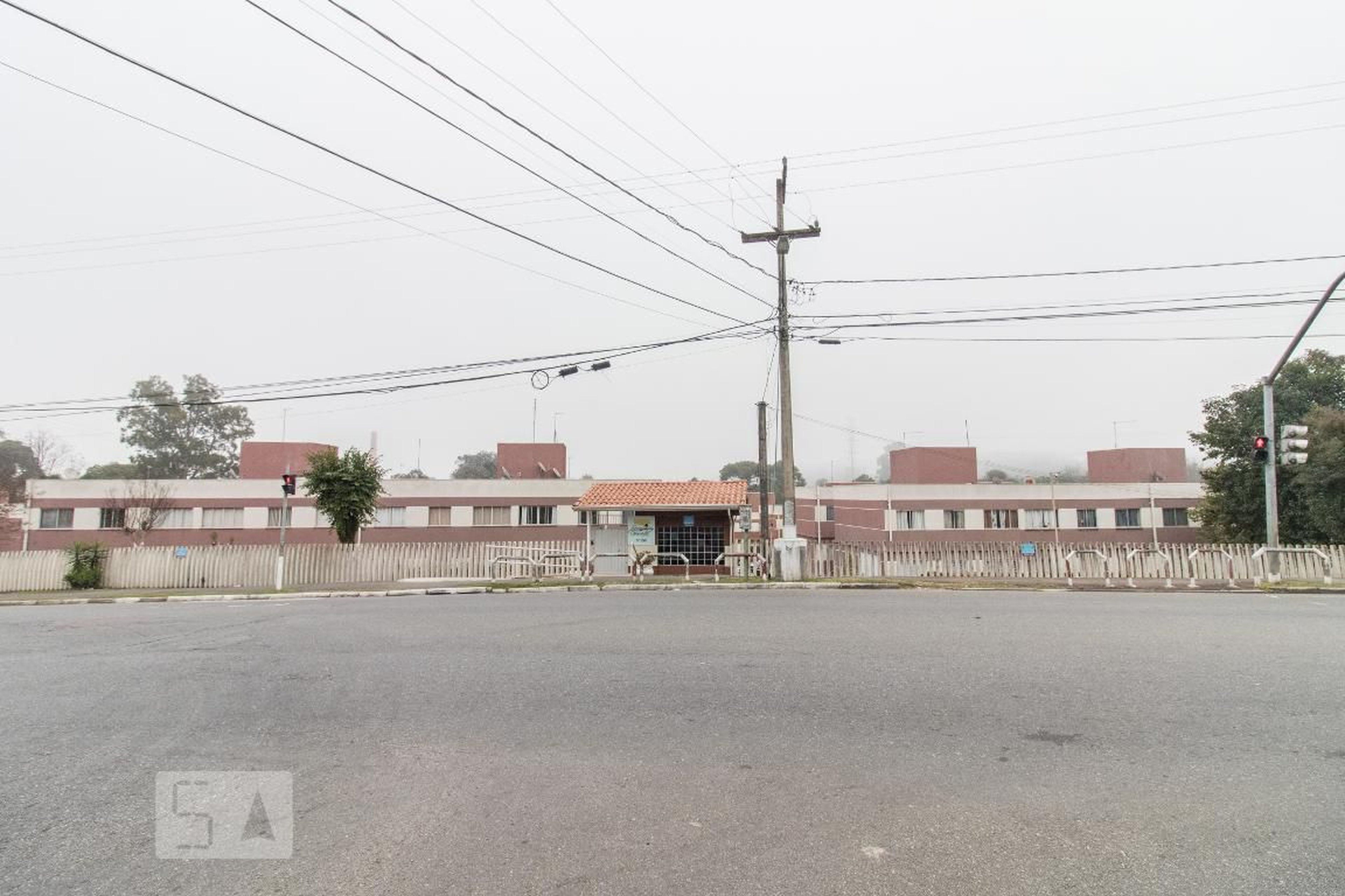 Fachada do condominio Condomínio Conjunto Residencial Serra Dourada