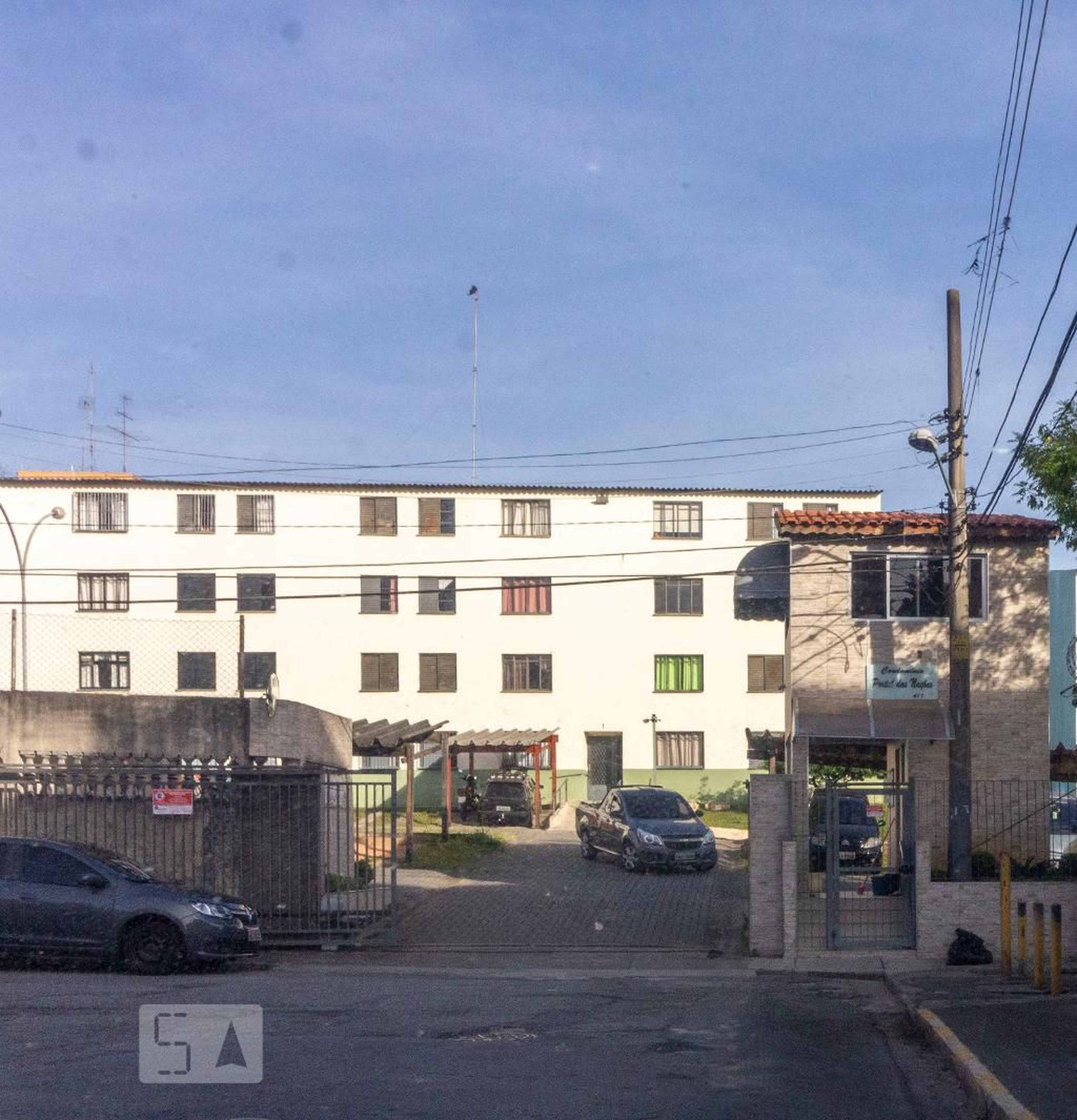 Fachada do Prédio Condomínio em Rua Davi Banderali, 417